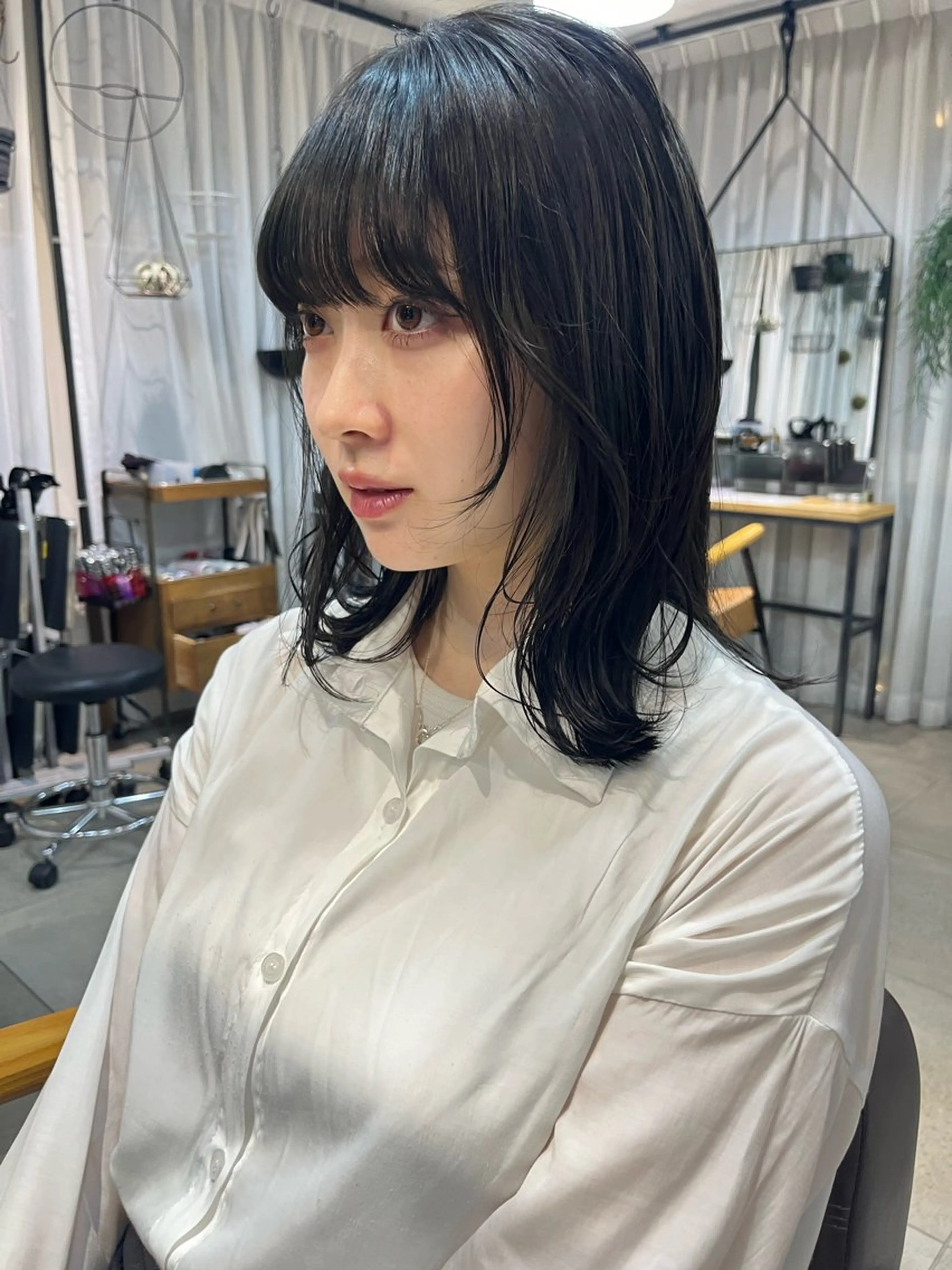 ミディアム カラー ナチュラルなヘア /ヨシダトモキのヘアスタイル