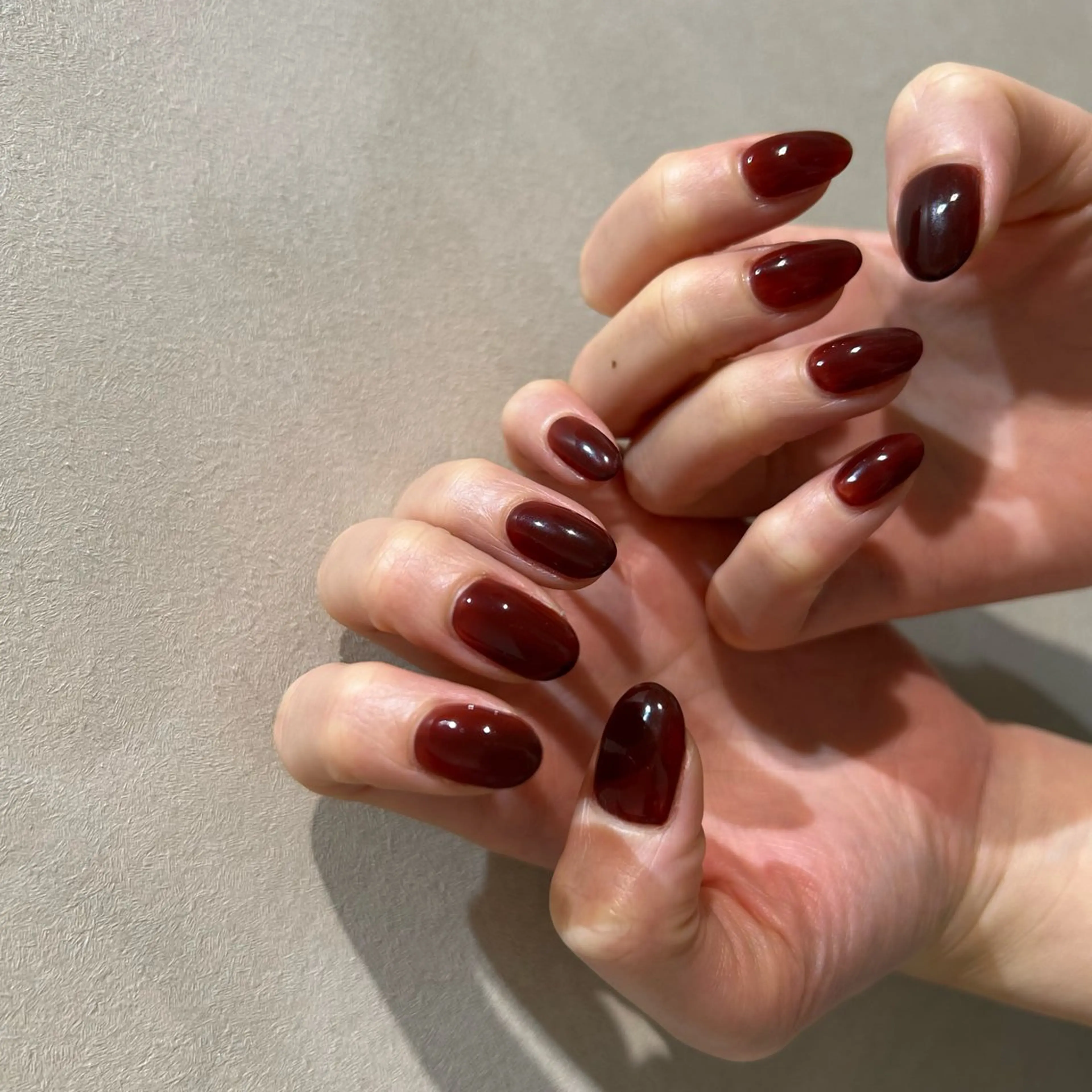 ネイル ボルドー ワンカラーネイル ハンドネイル soa.Aika 自爪育成のネイルデザイン