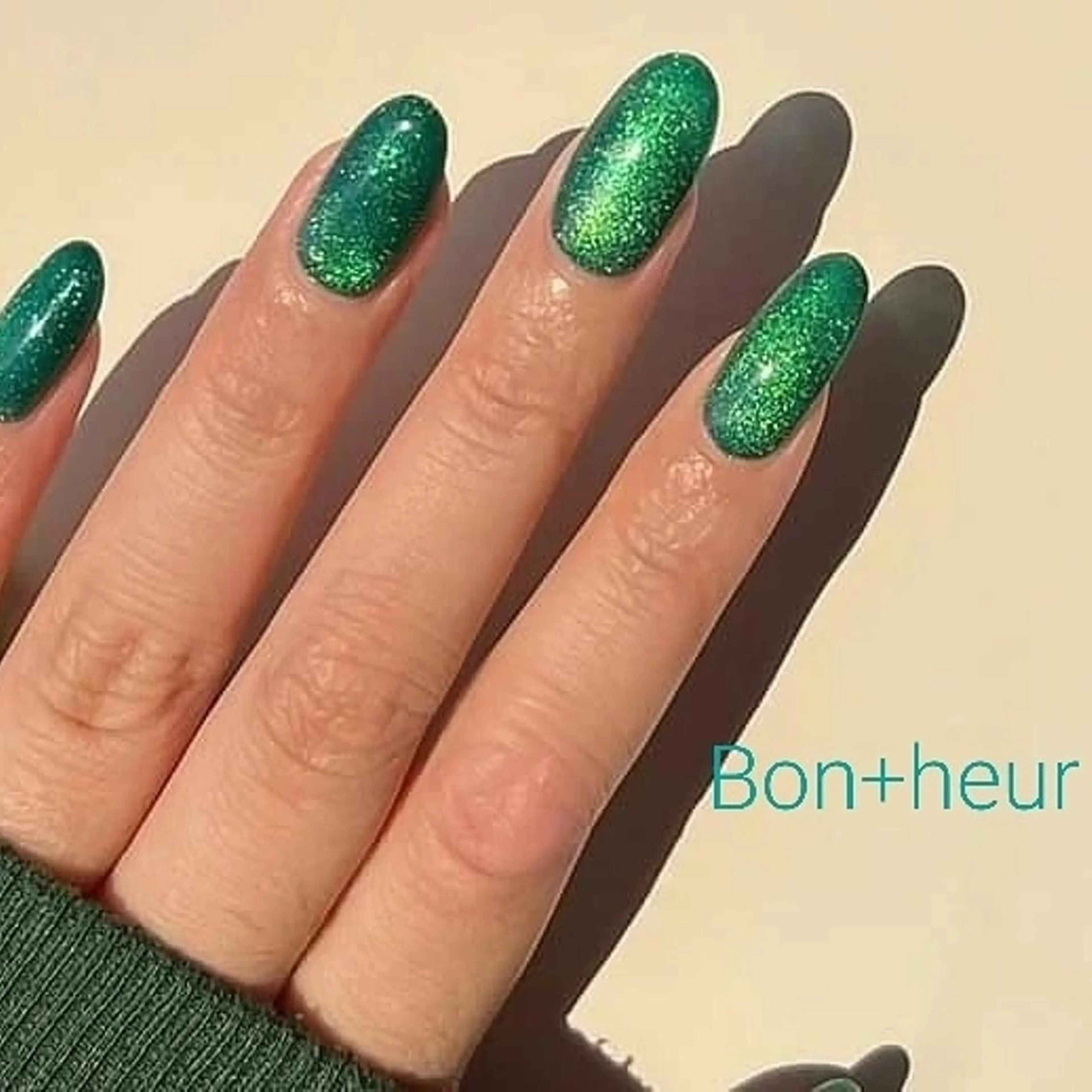 ネイル 宮口 紗子のネイルデザイン