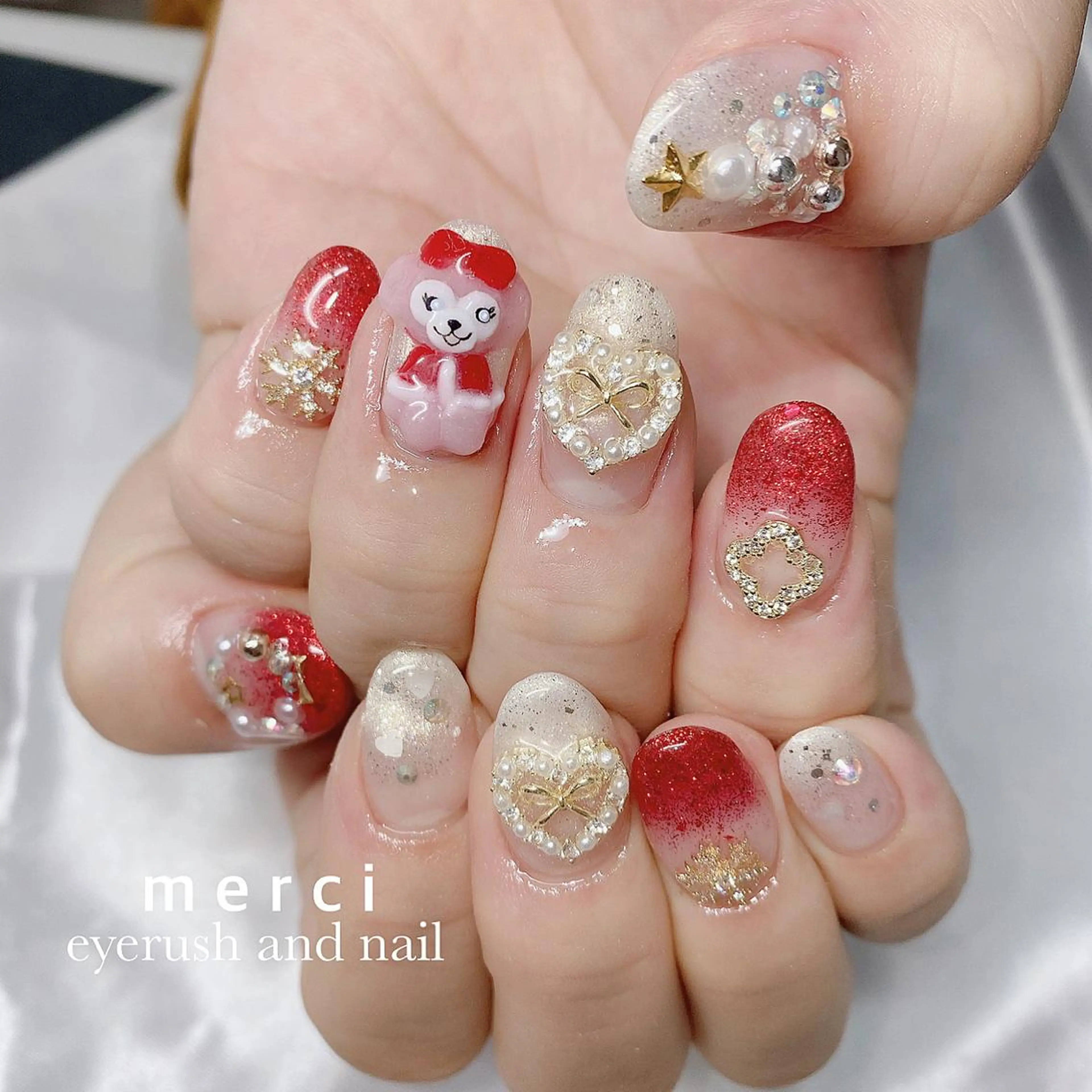 ネイル クリアネイル フラッシュネイル フレンチネイル 韓国ネイル マグネットネイル merci nail所属・merci nailのネイルデザイン