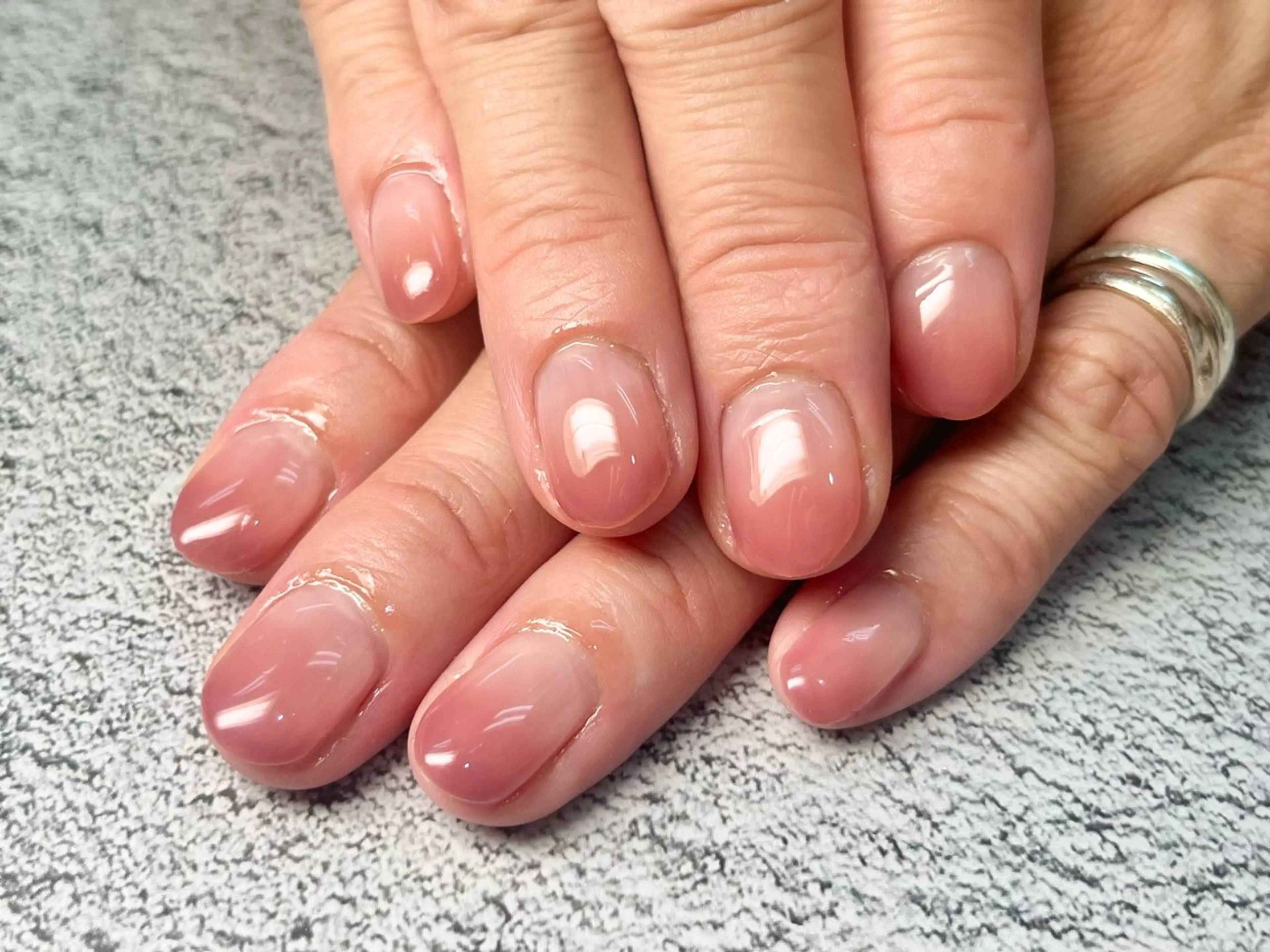 ネイル グラデーション Queen nail 北堀江 ASUKAのネイルデザイン