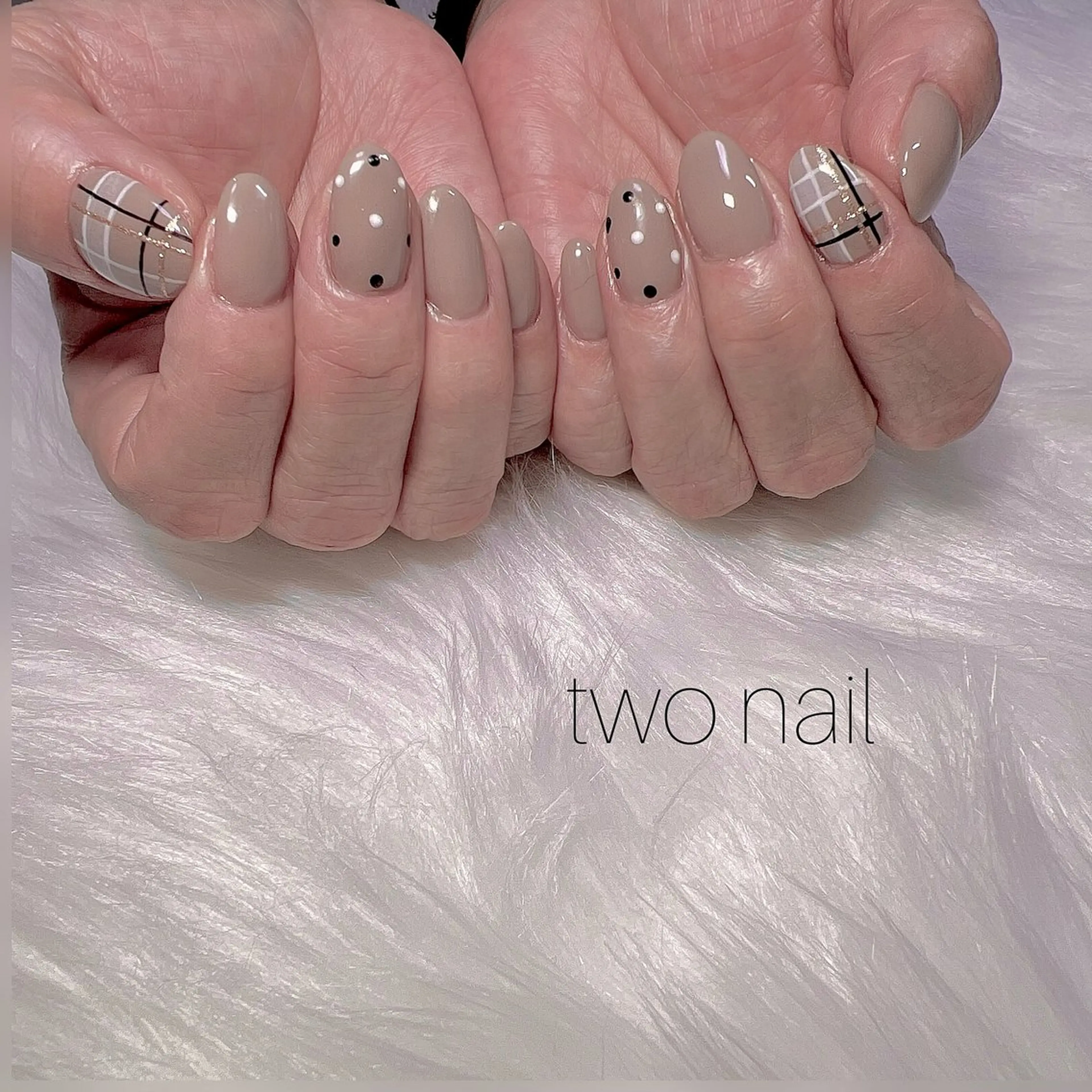 ネイル アートネイル ネイルチップ ホワイト ハンドネイル two nailのネイルデザイン