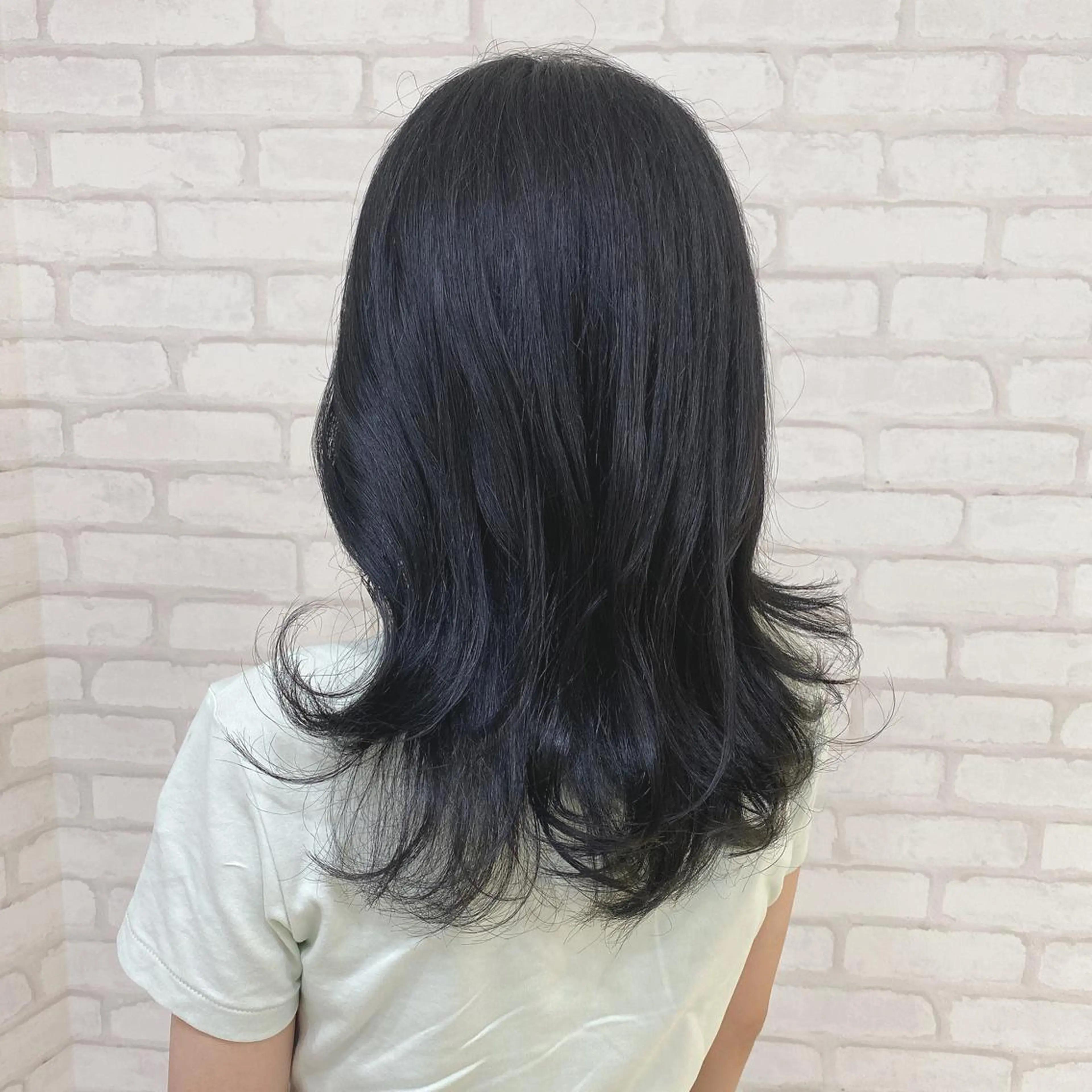 ミディアム カラー abilita AZUSAのヘアスタイル