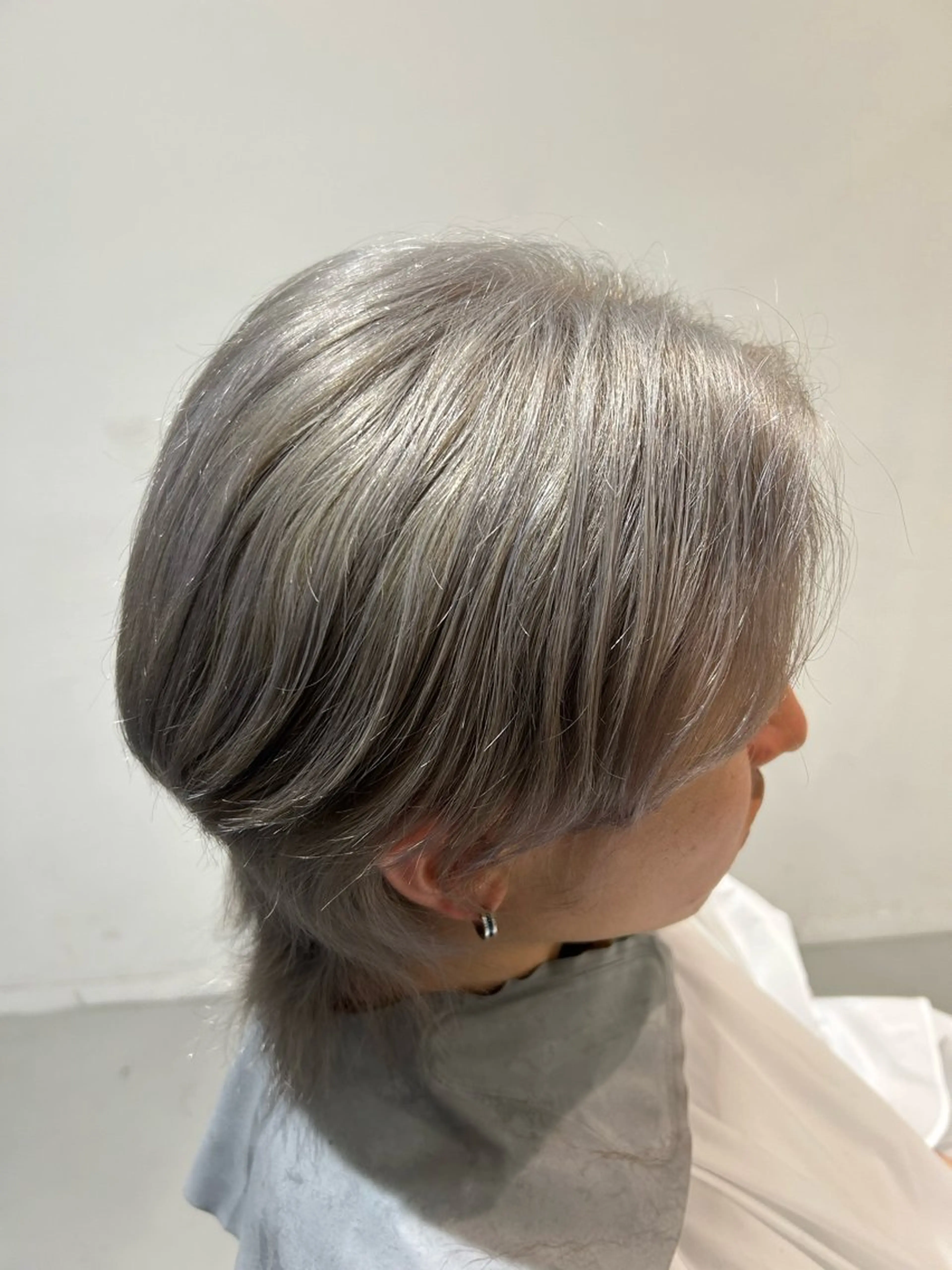 ショート カラー メンズ tote. 成瀬晃のヘアスタイル