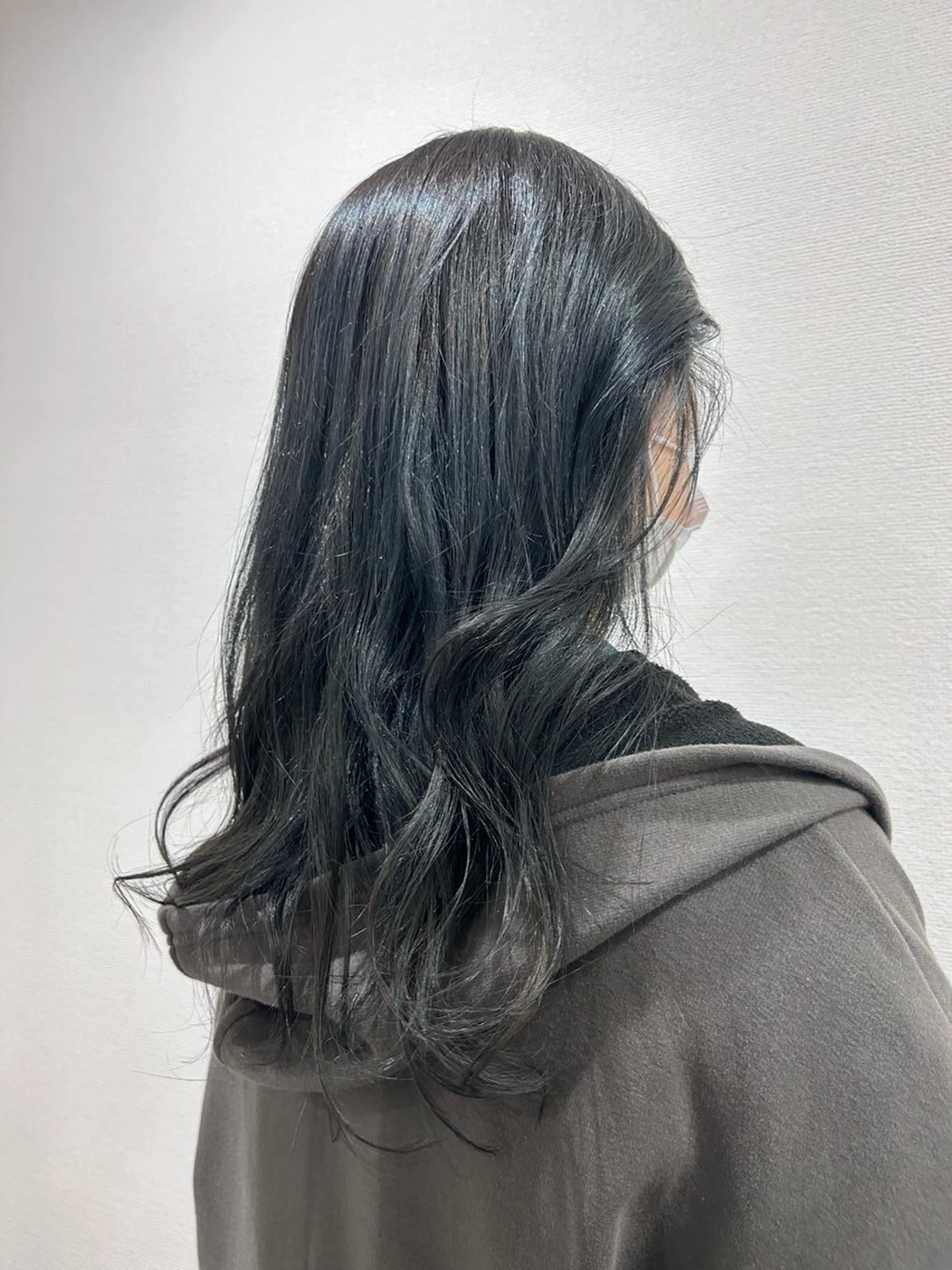 カラー アッシュ アッシュグレー SALOWIN 新宿三丁目me+所属・レイヤー/ボブ/ パーマ/HARUKAのヘアスタイル