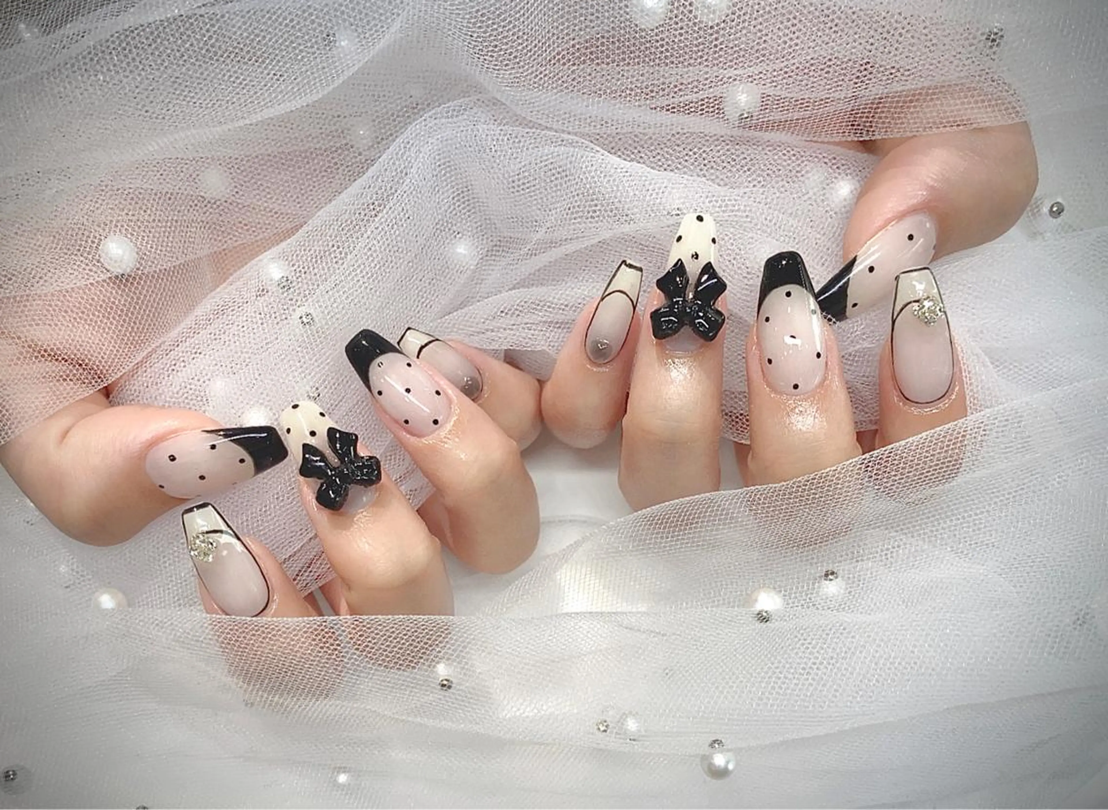 ネイル I-nailロング /ワンホン/キラキラのネイルデザイン