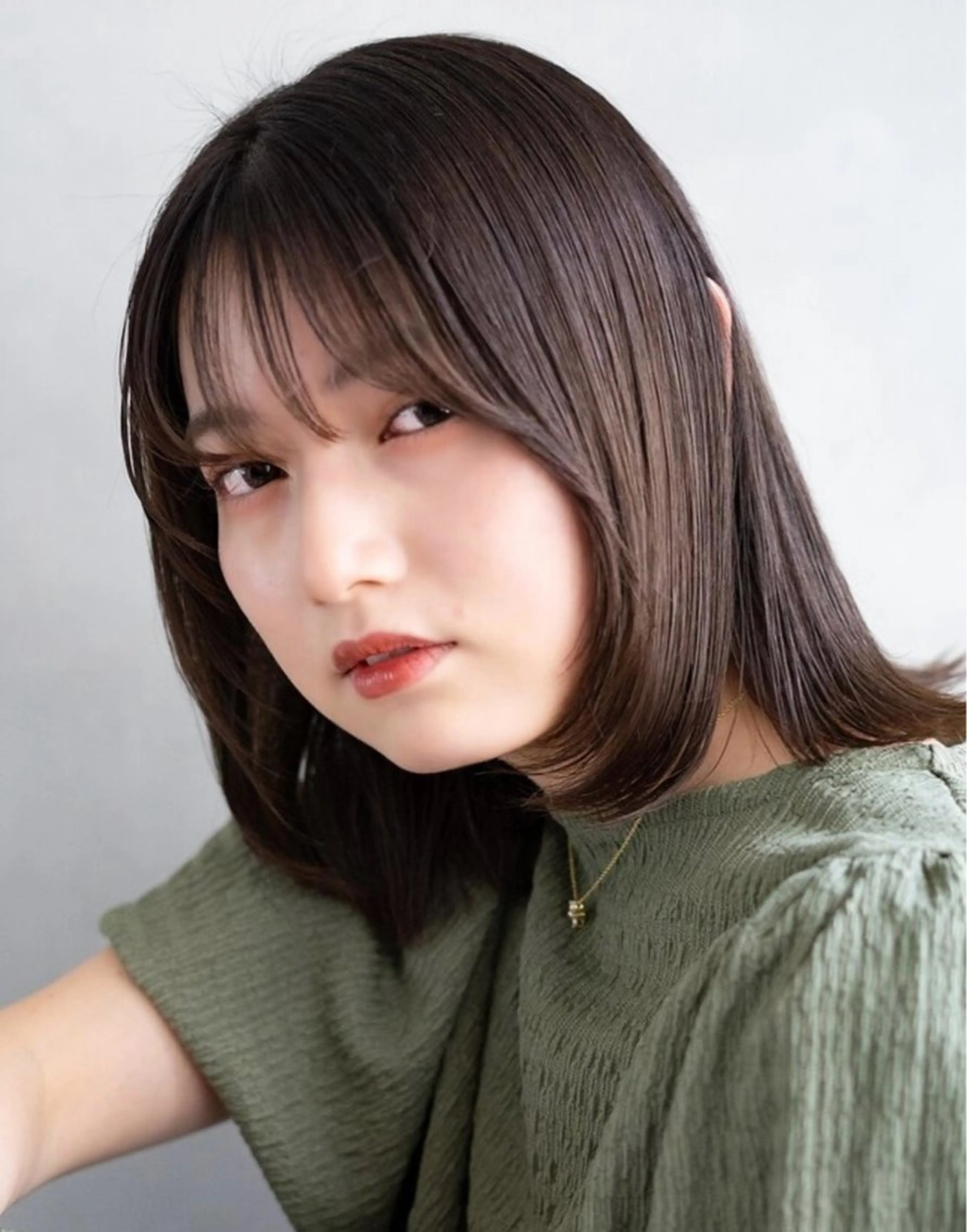 ミディアム 冬爪 ゆかのヘアスタイル