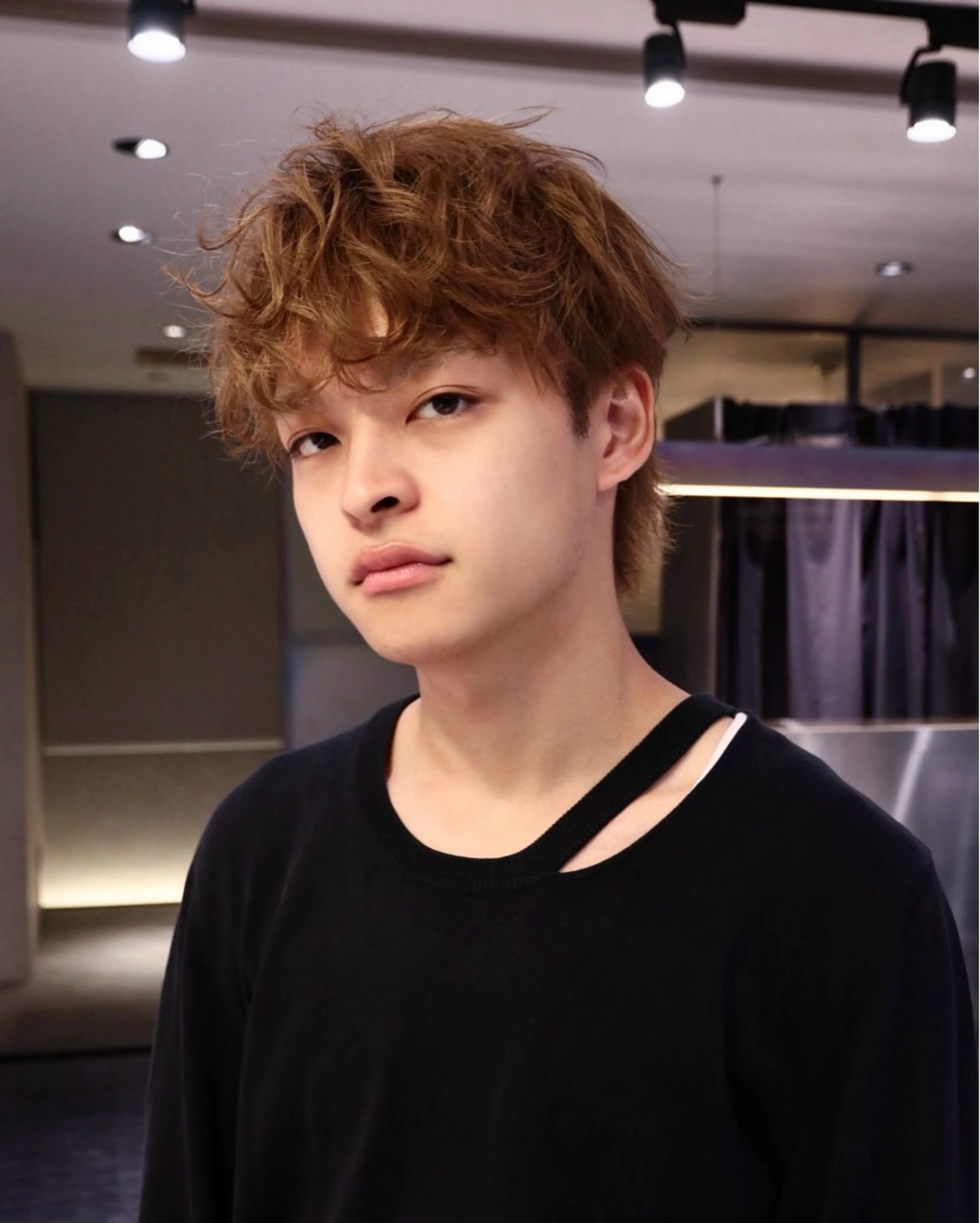 メンズ アイブロウ メンズパーマ メンズアイブロウ 眉カット Qin shaire salon 原宿verno店所属・【センターパート】 ETO／江藤翼の眉毛・アイブロウイメージ