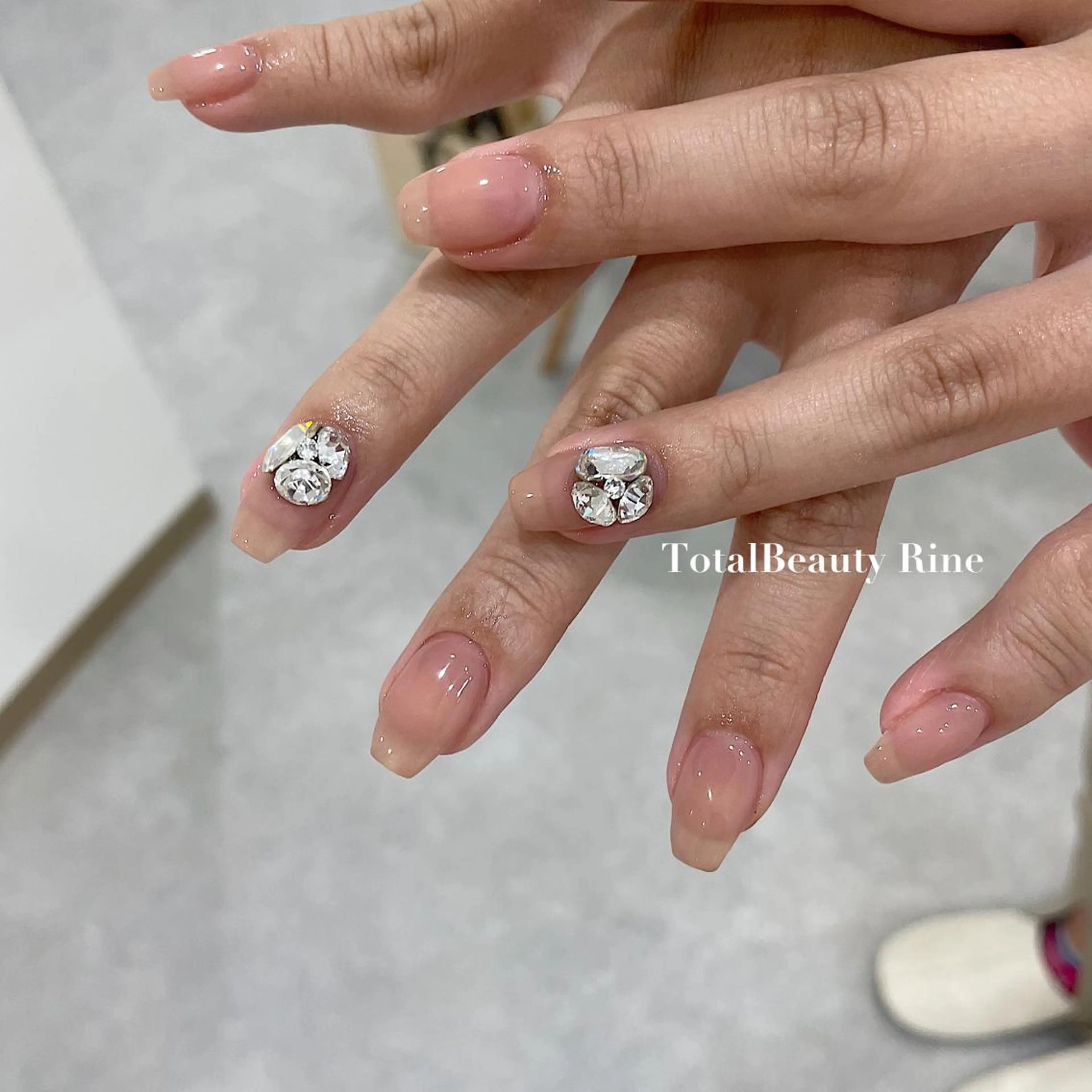 ネイル nail&eyelash Rine所属・Rine 放出 (リネ)のネイルデザイン