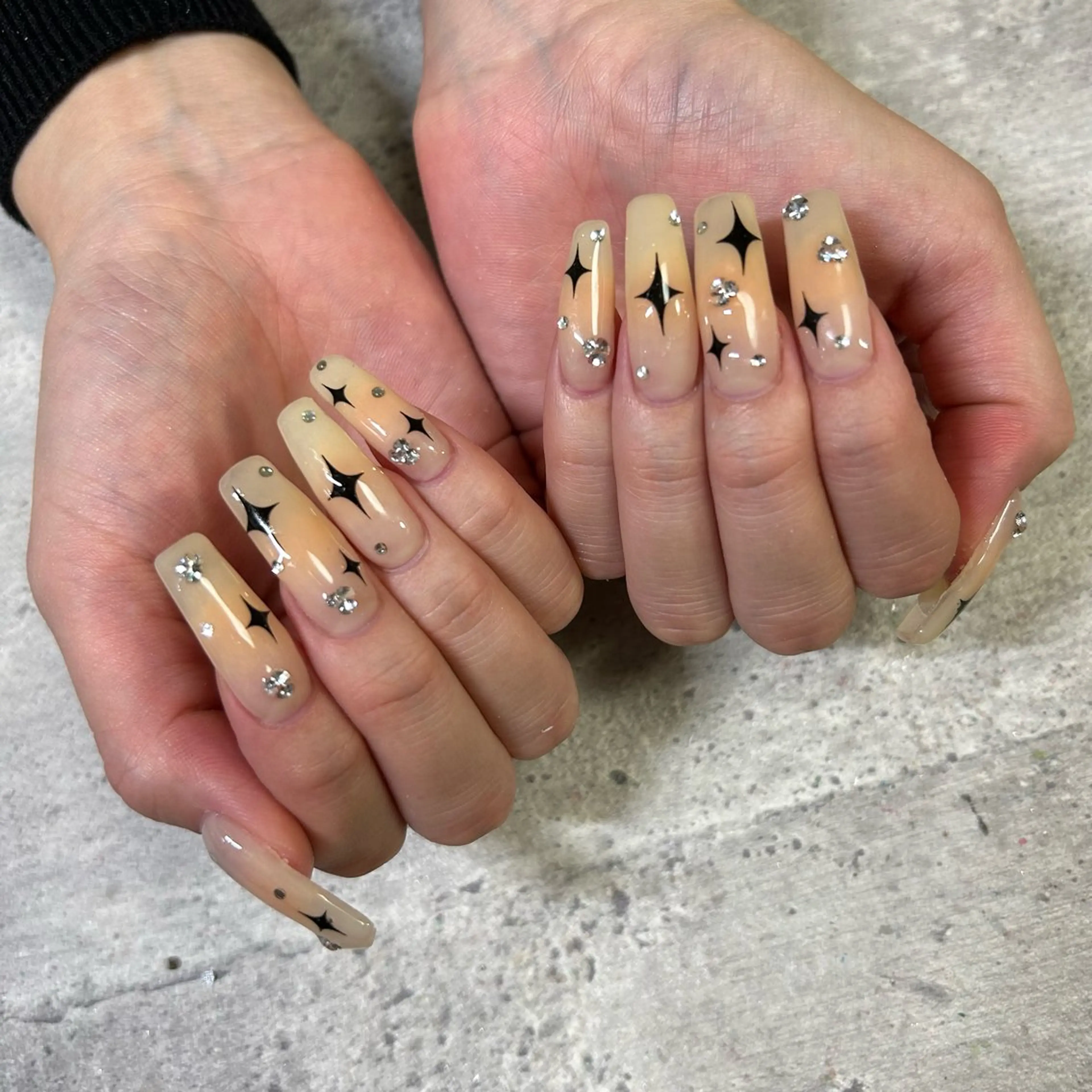 ネイル ネイルチップ ハンドネイル ハンドケア 今福鶴見ネイル 8(ｴｲﾄ)のネイルデザイン