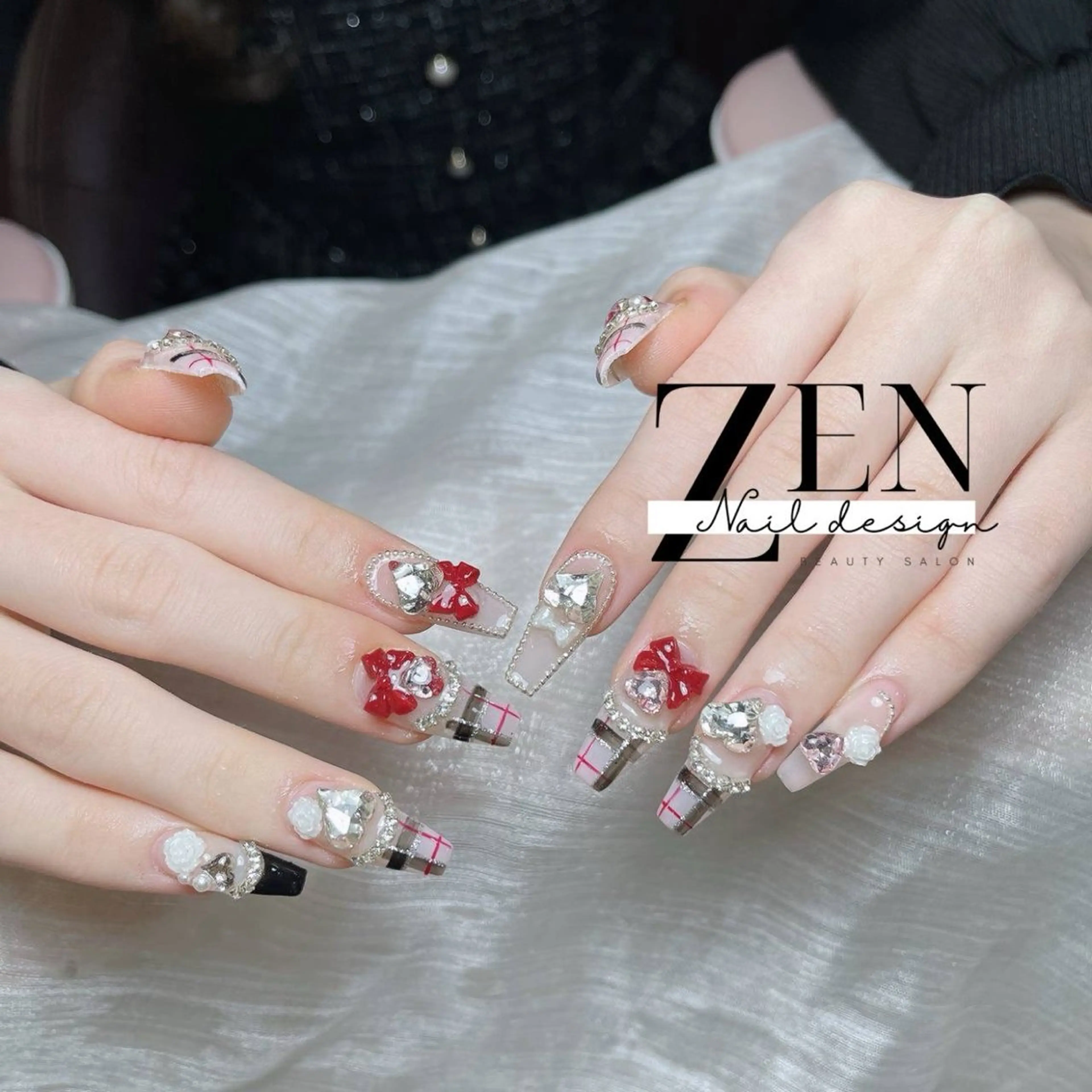 ネイル チークネイル フレンチネイル ジェルネイル 韓国ネイル マグネットネイル ハンドネイル Zen Nail Design 池袋のネイルデザイン