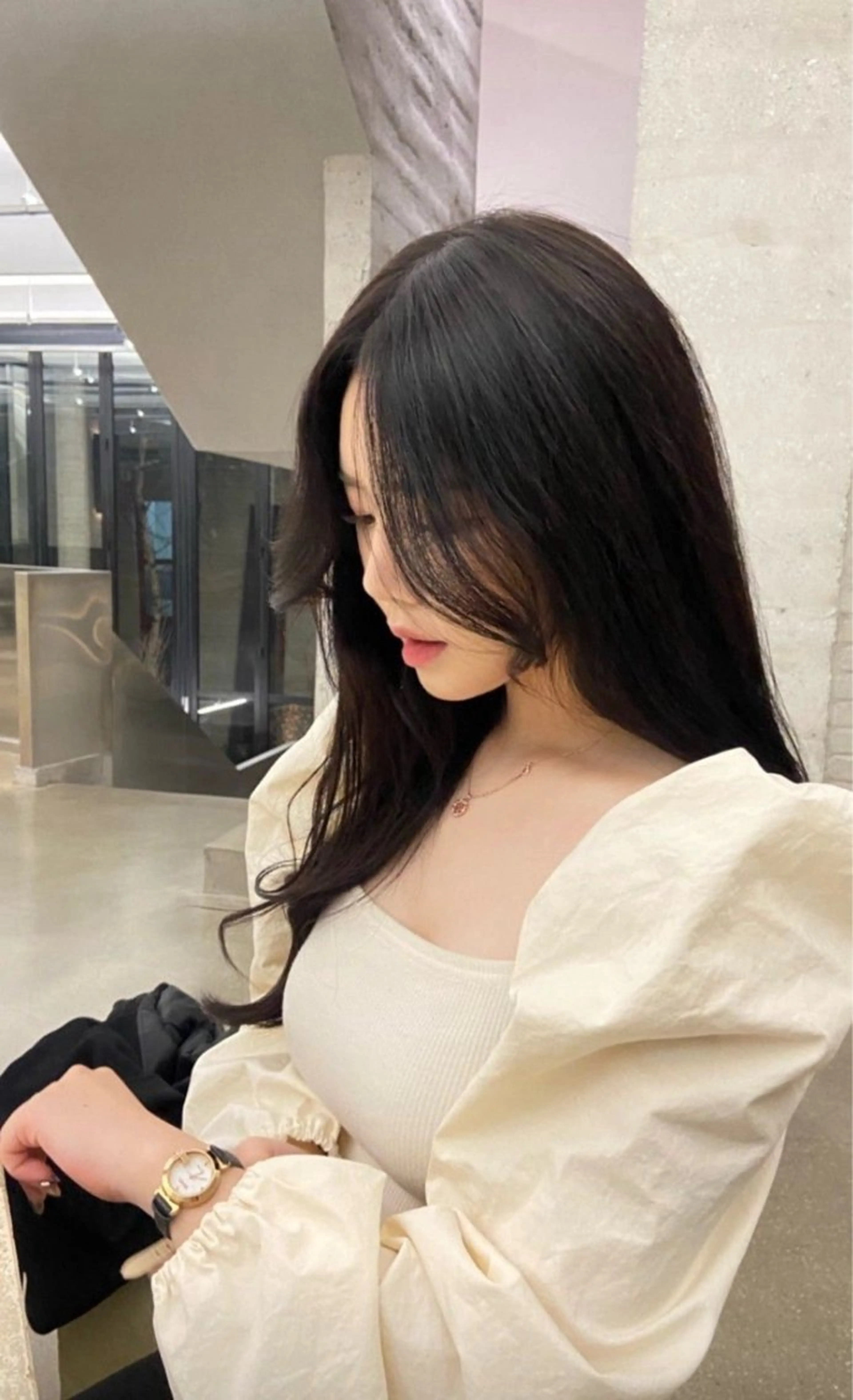 ロング カラー カット ヘアカラー トリートメント 莉乃/縮毛矯正/髪質 改善/艶カラーのヘアスタイル