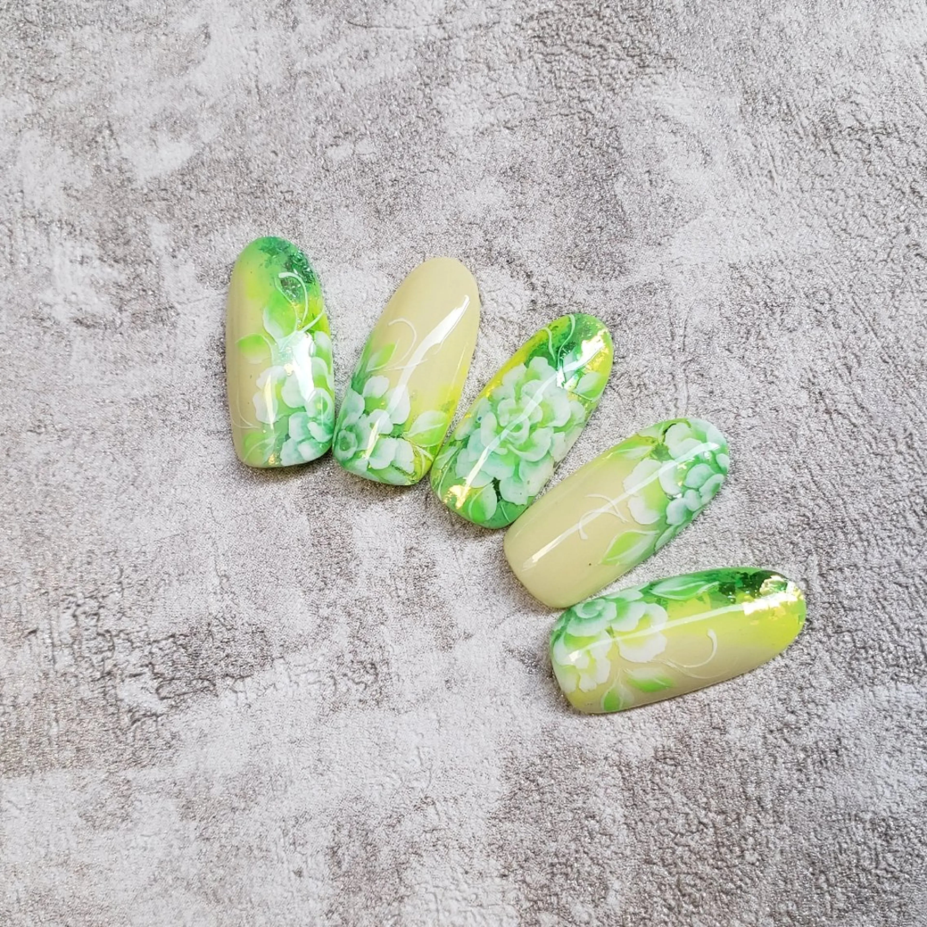 ネイル フラワーネイル ニュアンスネイル Nail Allure(ネイル アルーア)所属・Nail Allureのネイルデザイン