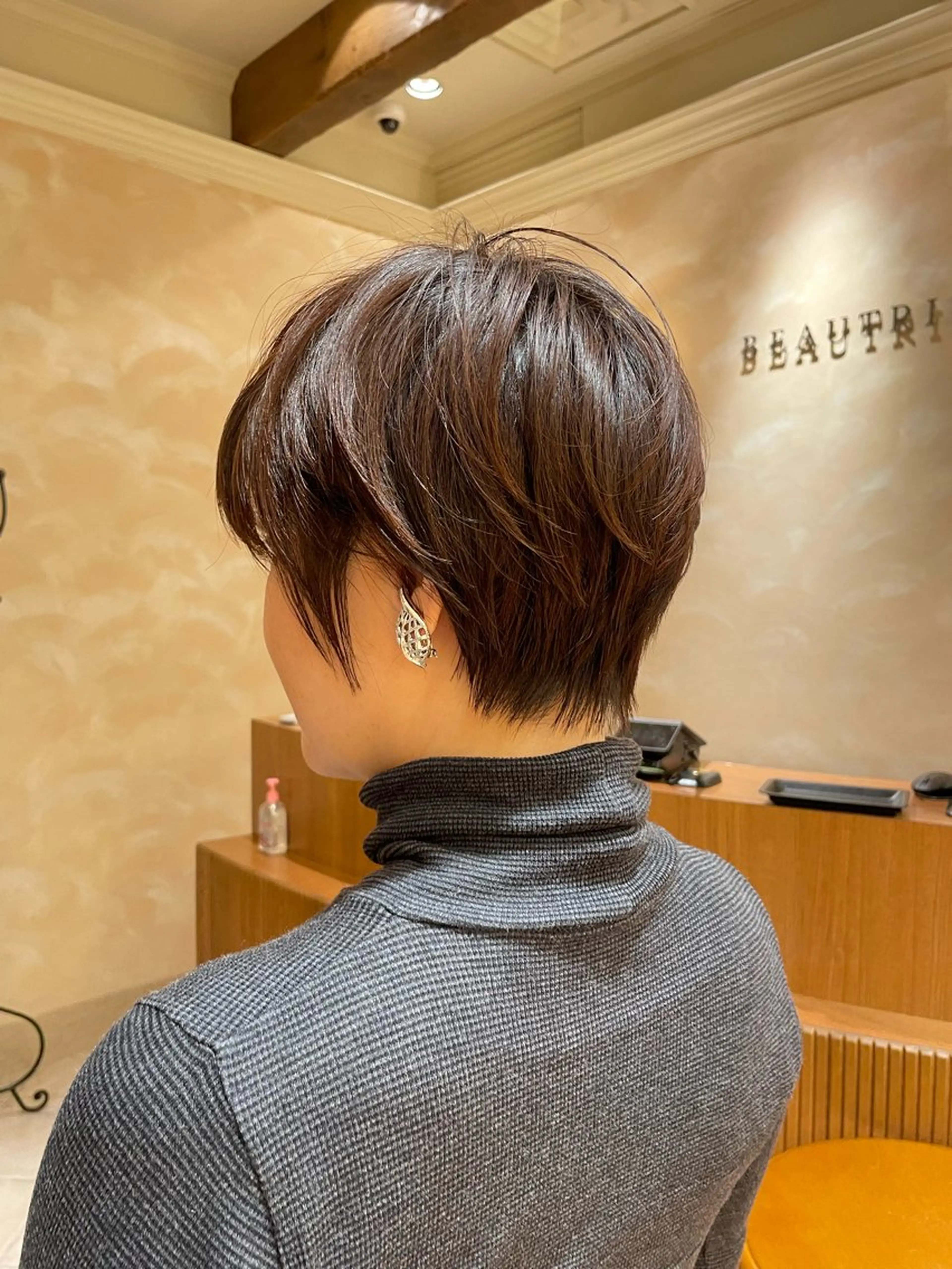 ショート ショートヘア ボブ ホノカのヘアスタイル