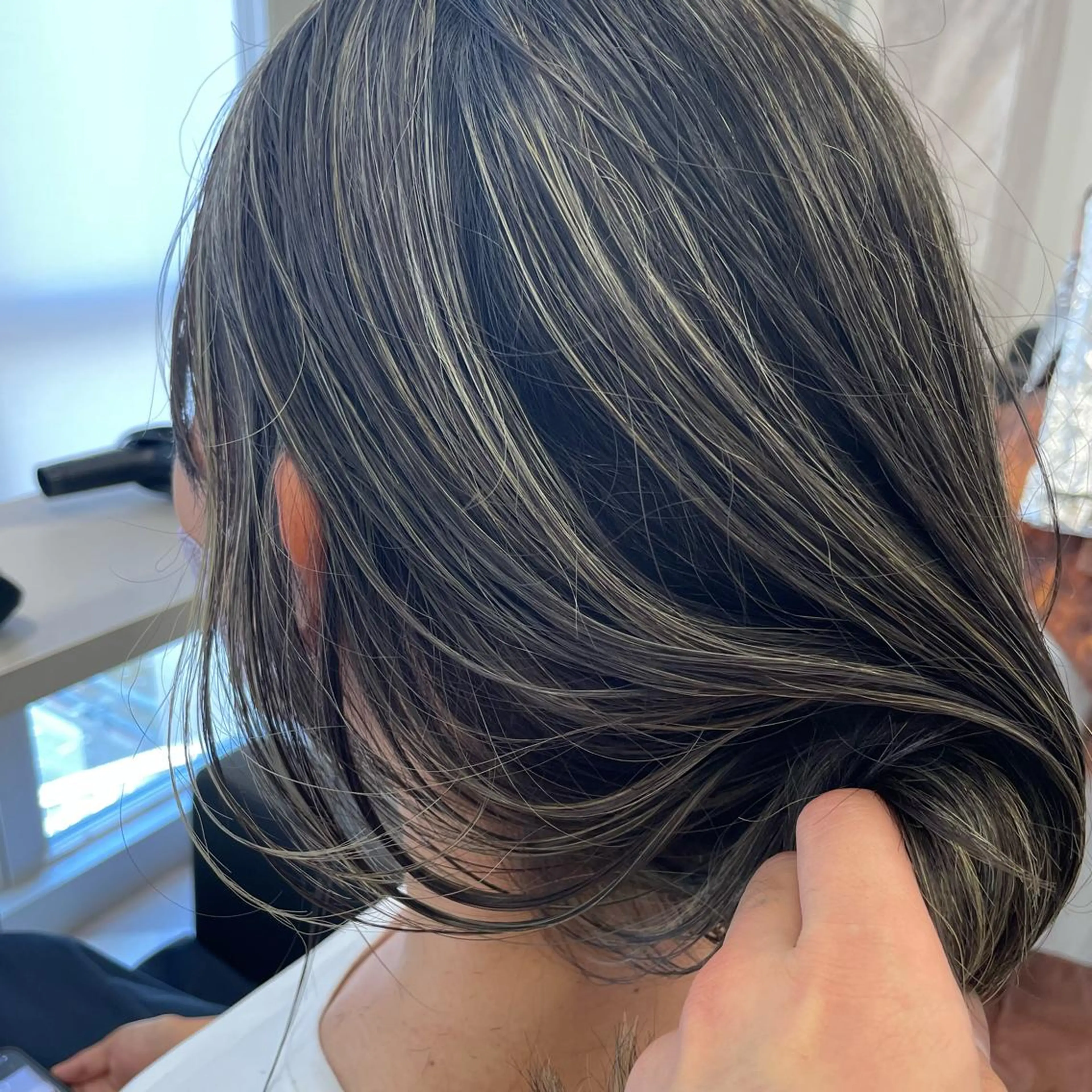 ミディアム カラー ヘアアレンジ ハイライトカラー 3Dハイライト ハイライト カット ヘアカラー トリートメント 🎗秋山勇/ GEAR.代表のヘアスタイル