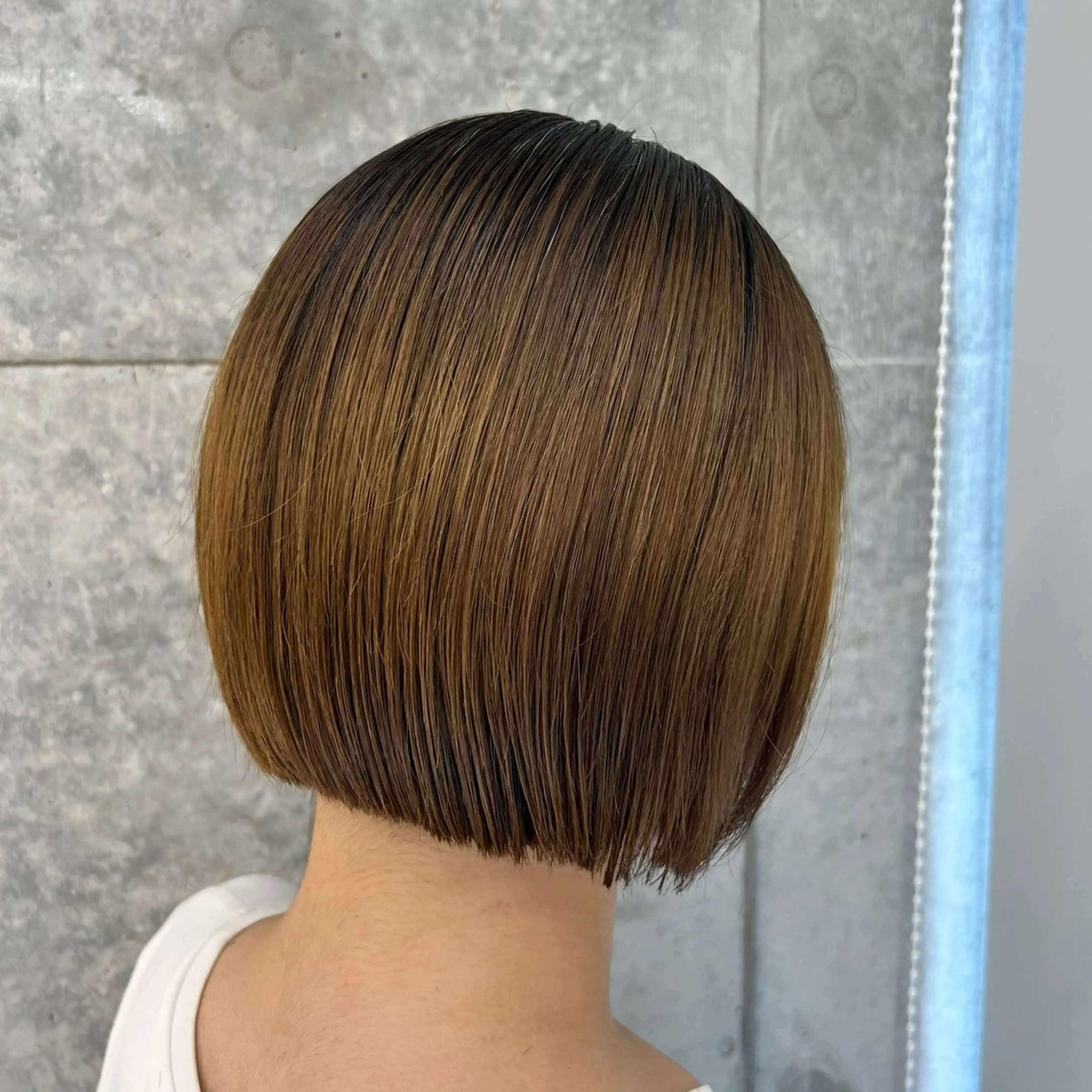 ミディアム 切りっぱなしボブ ボブレイヤー アッシュ アッシュブラウン ボブ ボブ/髪質改善 jionのヘアスタイル