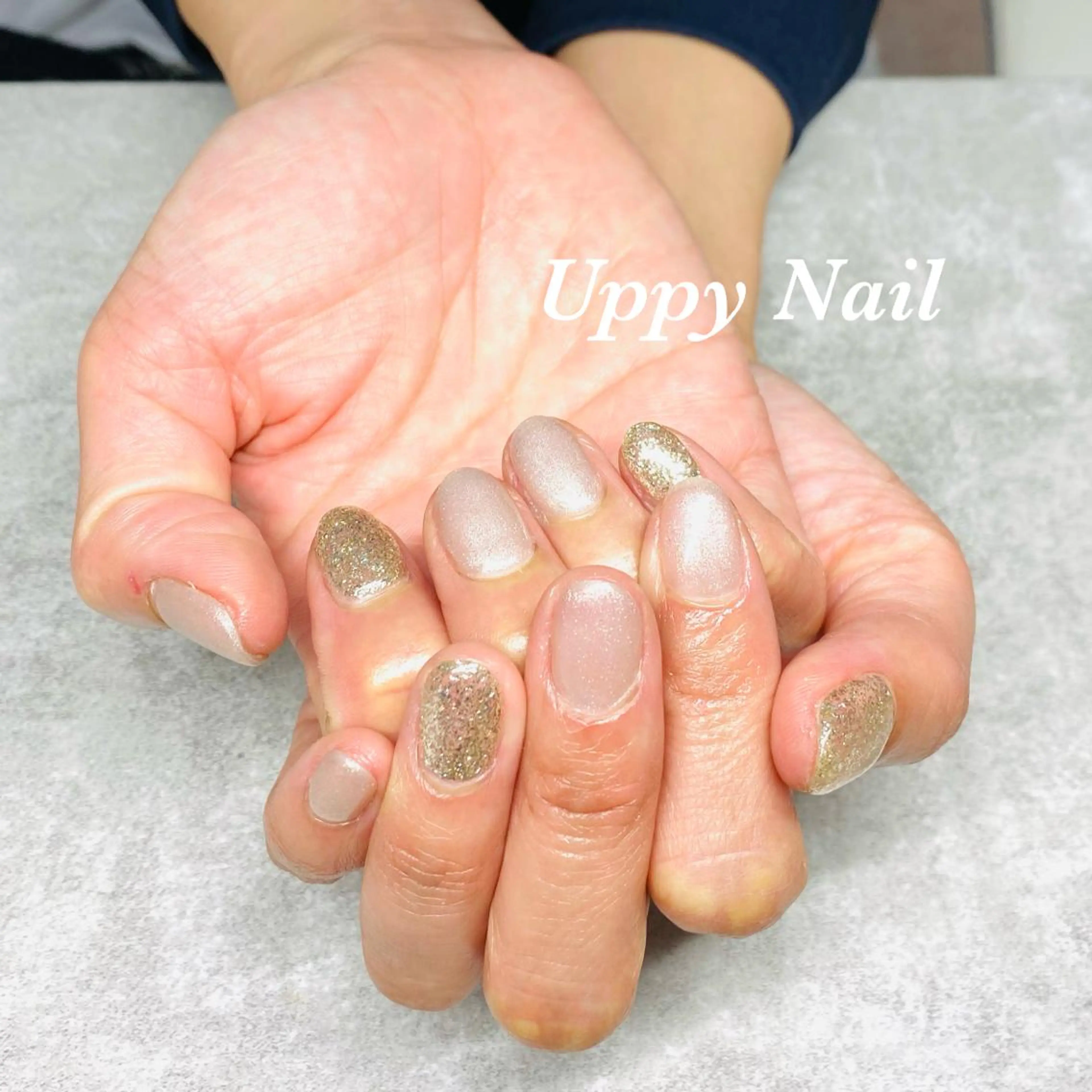 ネイル ゴールド キラキラネイル ラメ(グリッター) マグネットネイル Uppy Nail ukyoのネイルデザイン