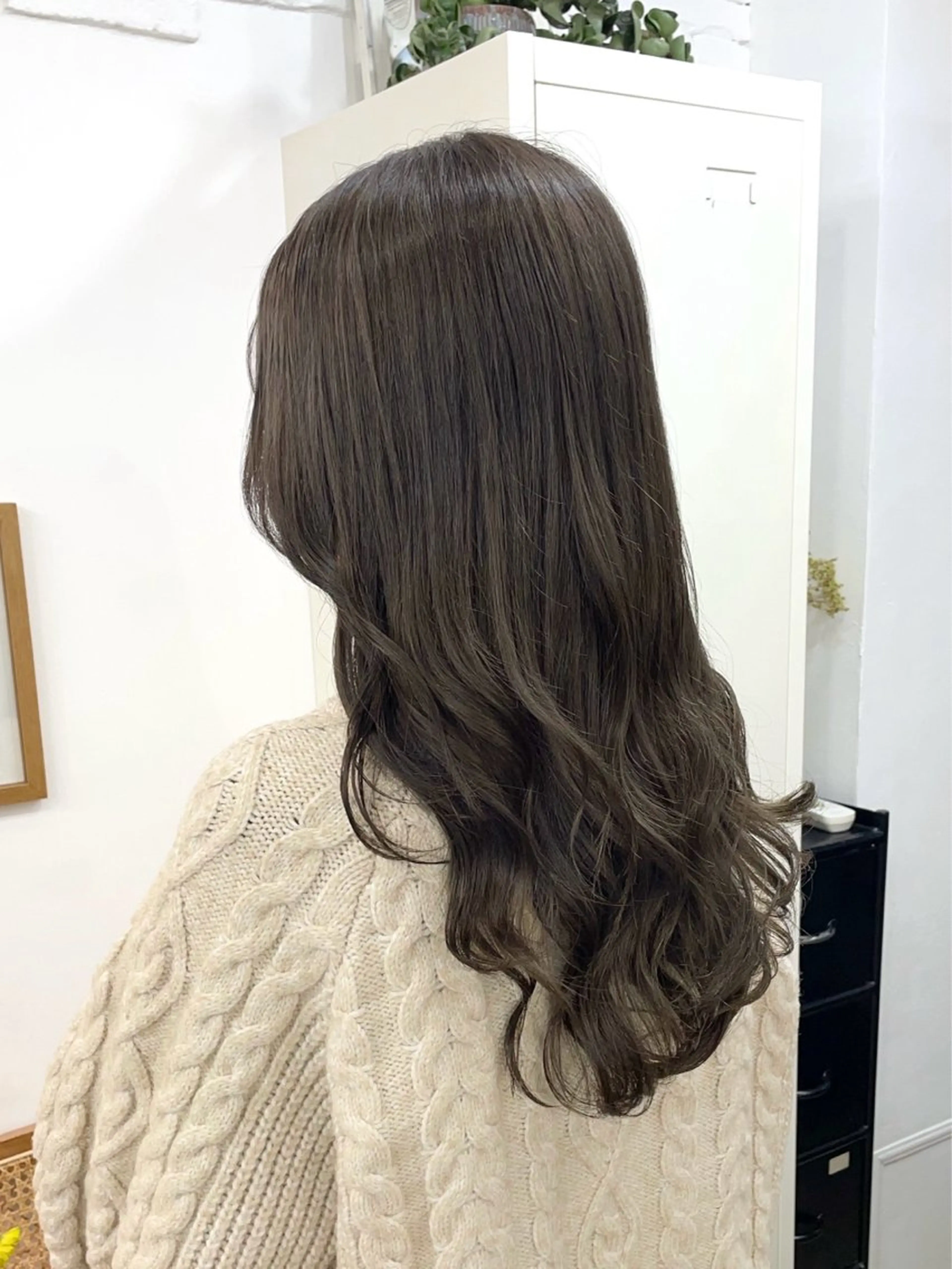 ロング カラー ブリーチ 透明感カラー ダブルカラー ブリーチなしカラー ヘアカラー トリートメント ✨髪質改善✨原宿 えのもと　はなのヘアスタイル