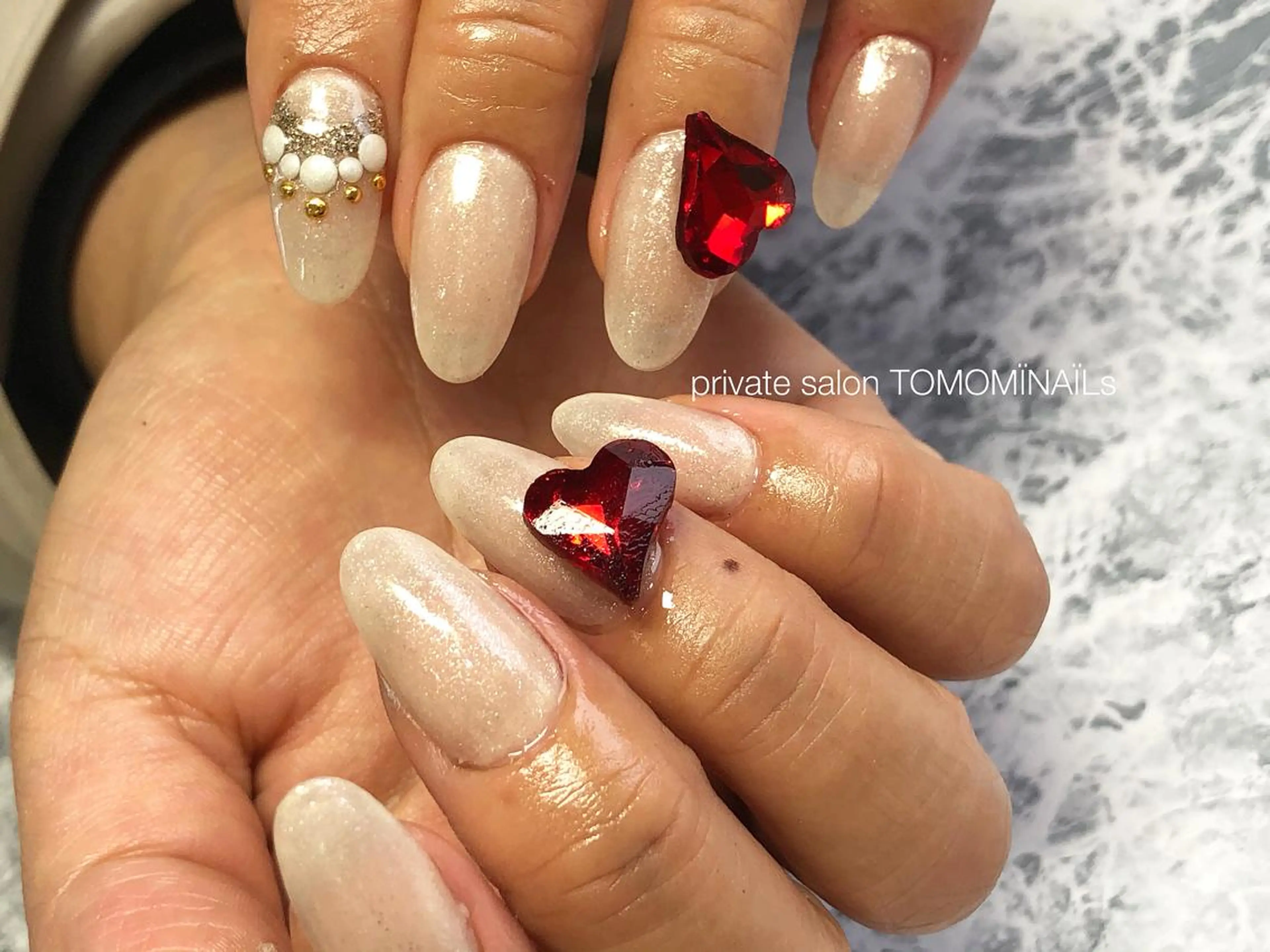 ネイル private salon TOMOMINAILs所属・TOMOMI NAILsのネイルデザイン