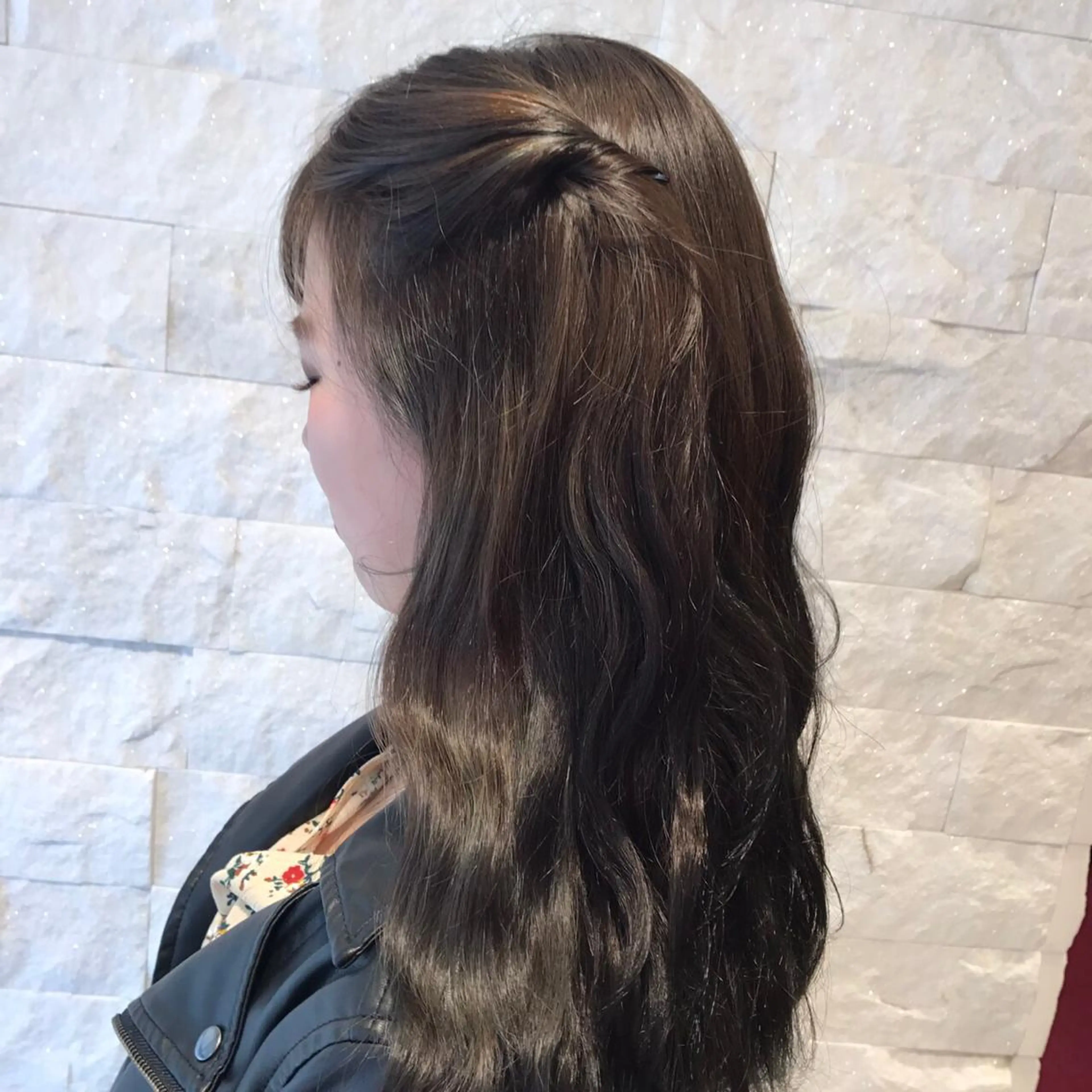 ミディアム カラー たかはし まいのヘアスタイル