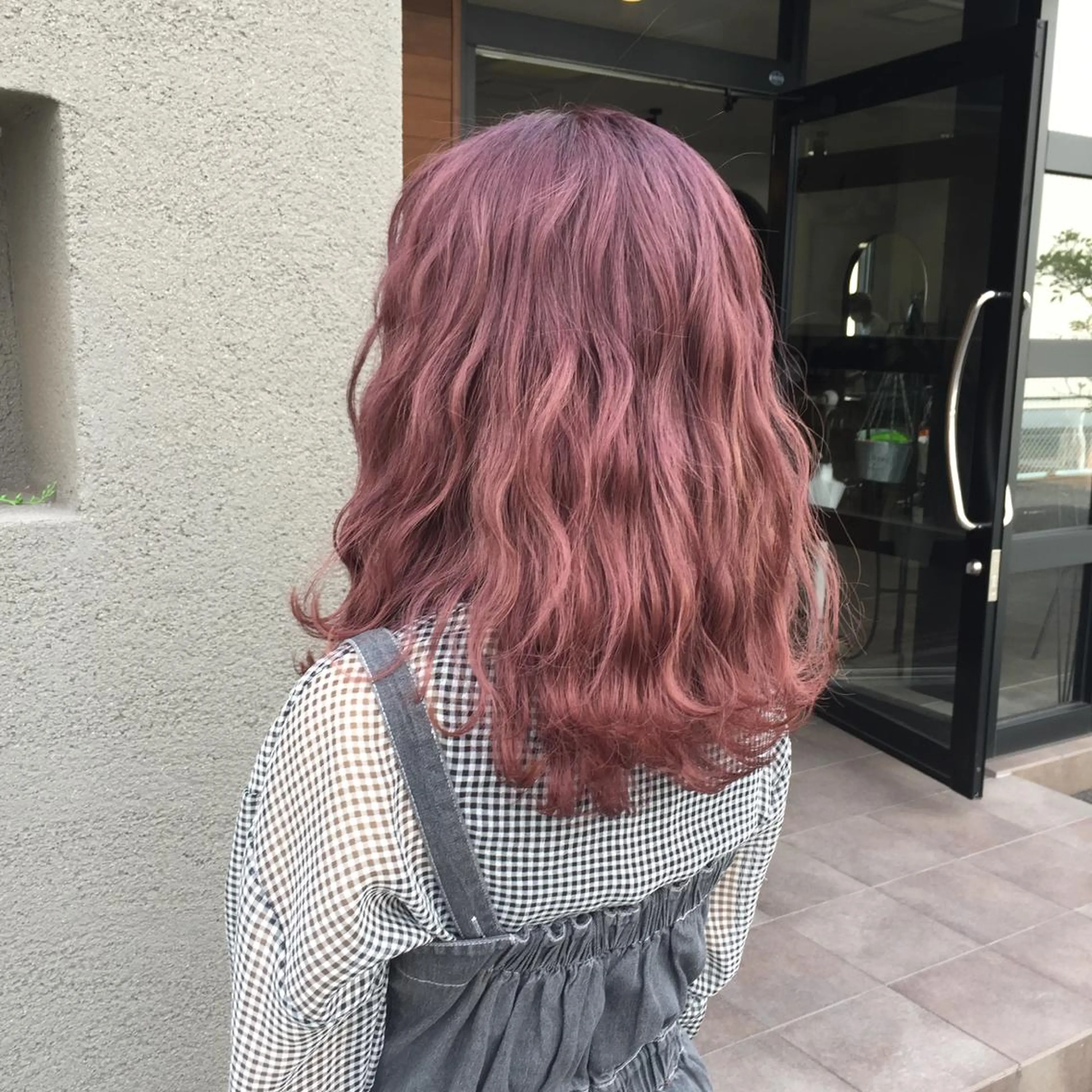 ロング maco 艶感ハイトーン🦋のヘアスタイル