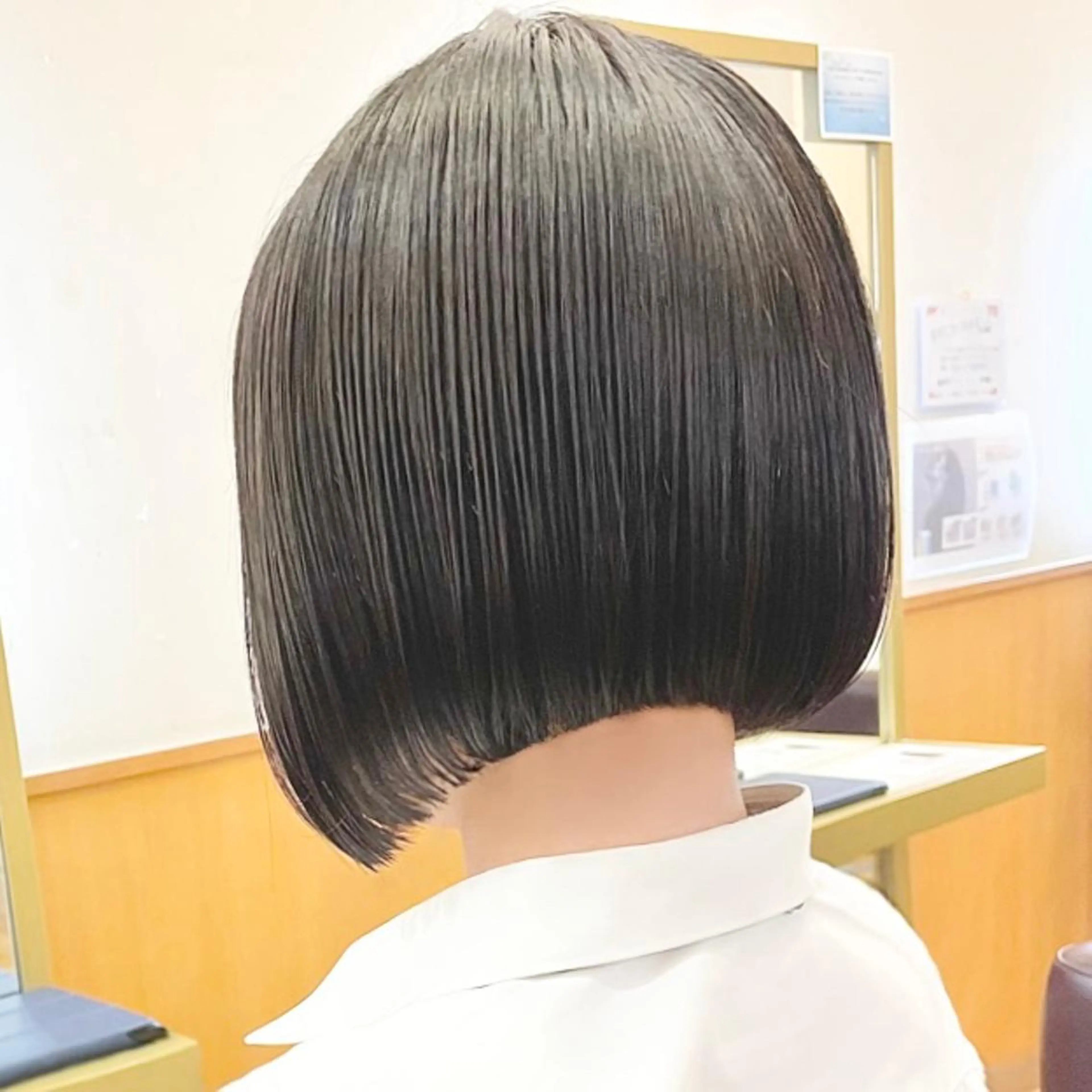 セミロング カラー ヘアアレンジ キッズ ブリーチ グレージュ ボブ 髪質改善 ヨシンモリ カット トリートメント さわ きょうすけ/ ボブ髪質改善ショートのヘアスタイル