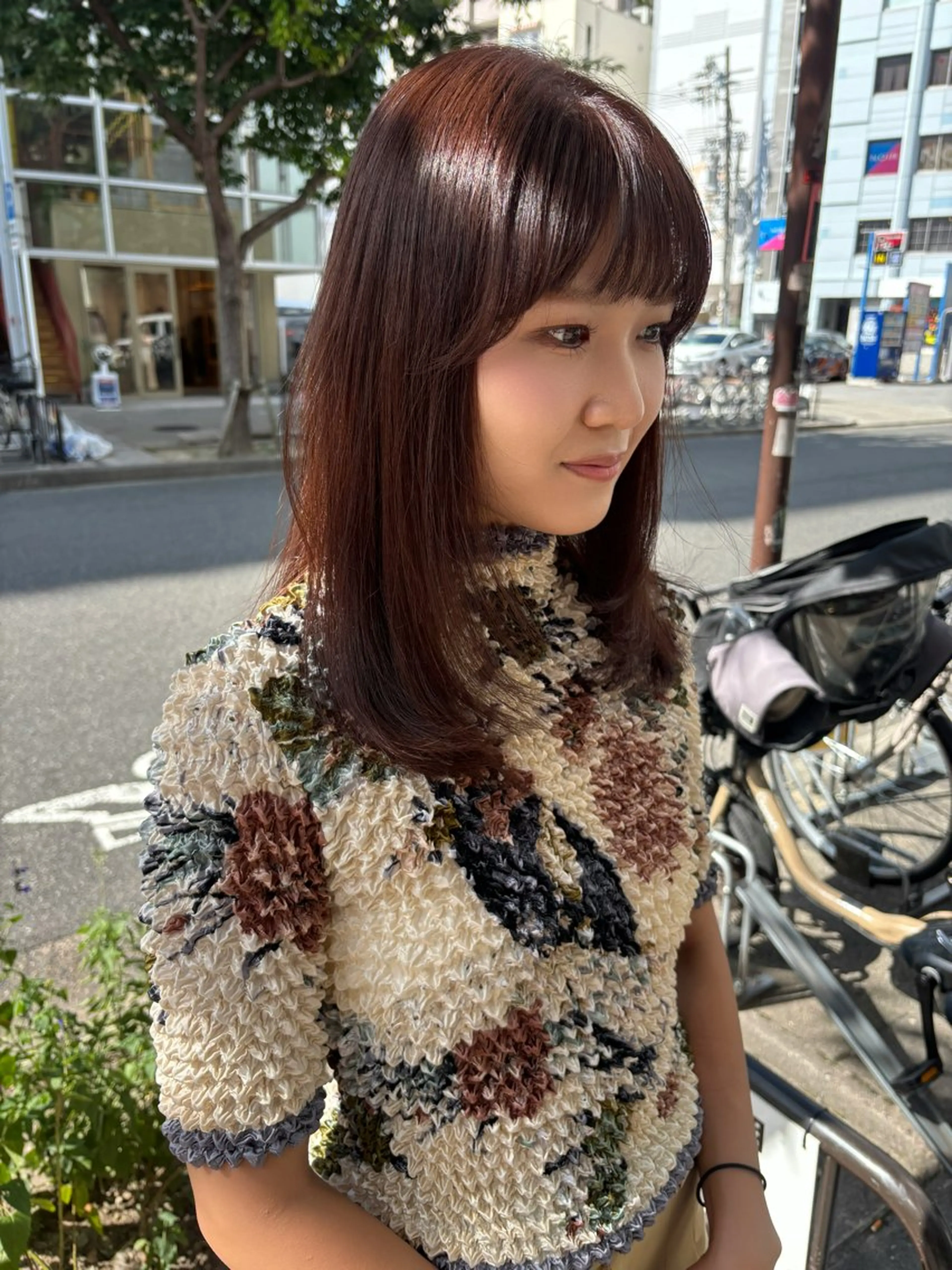 ミディアム カット ヘアカラー sea's所属・ヒラカホ/矢場町/ ブリーチ/似合わせのヘアスタイル