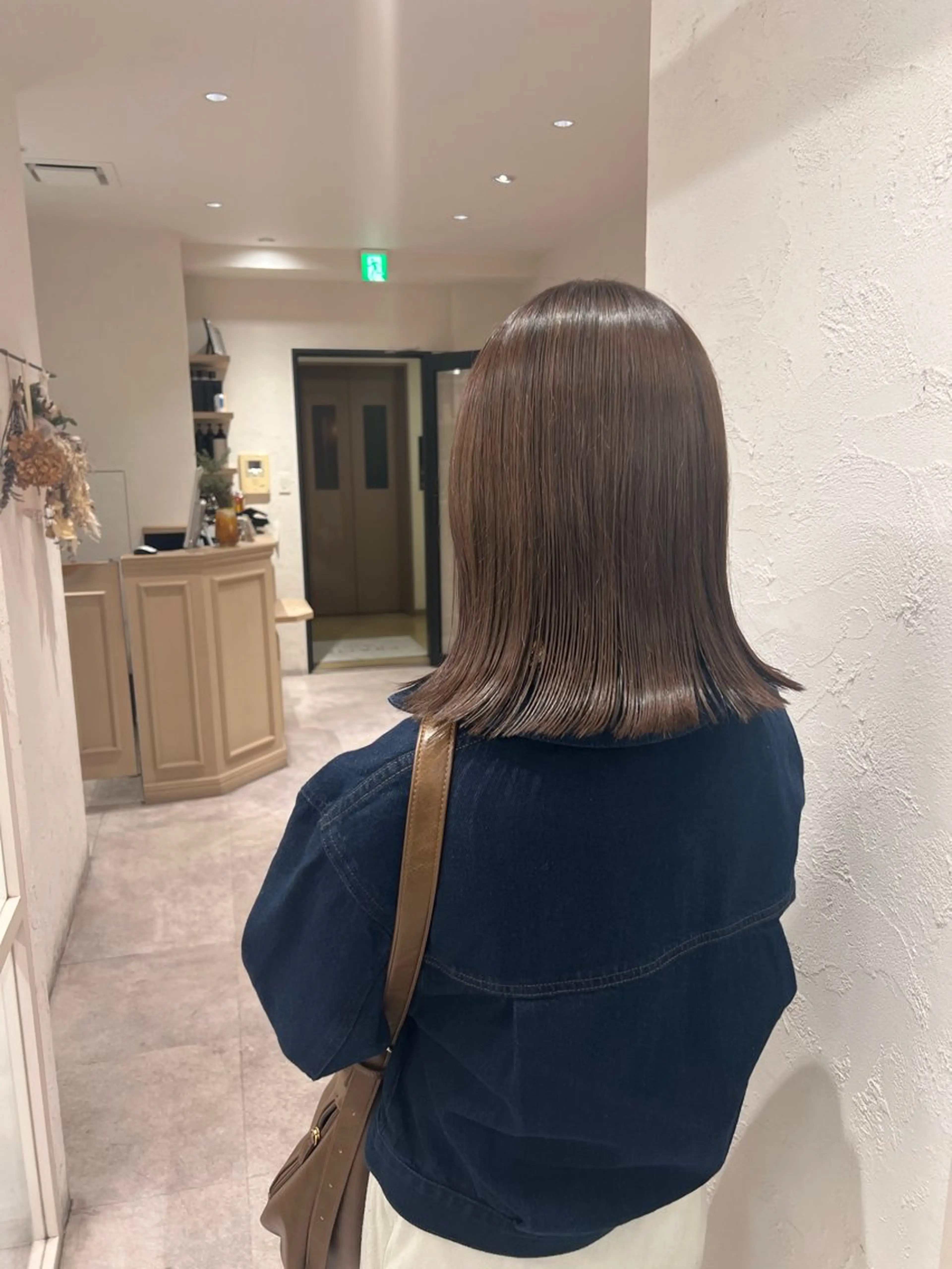 ミディアム 🍀似合わせカット /艶々カラー🫧八木のヘアスタイル