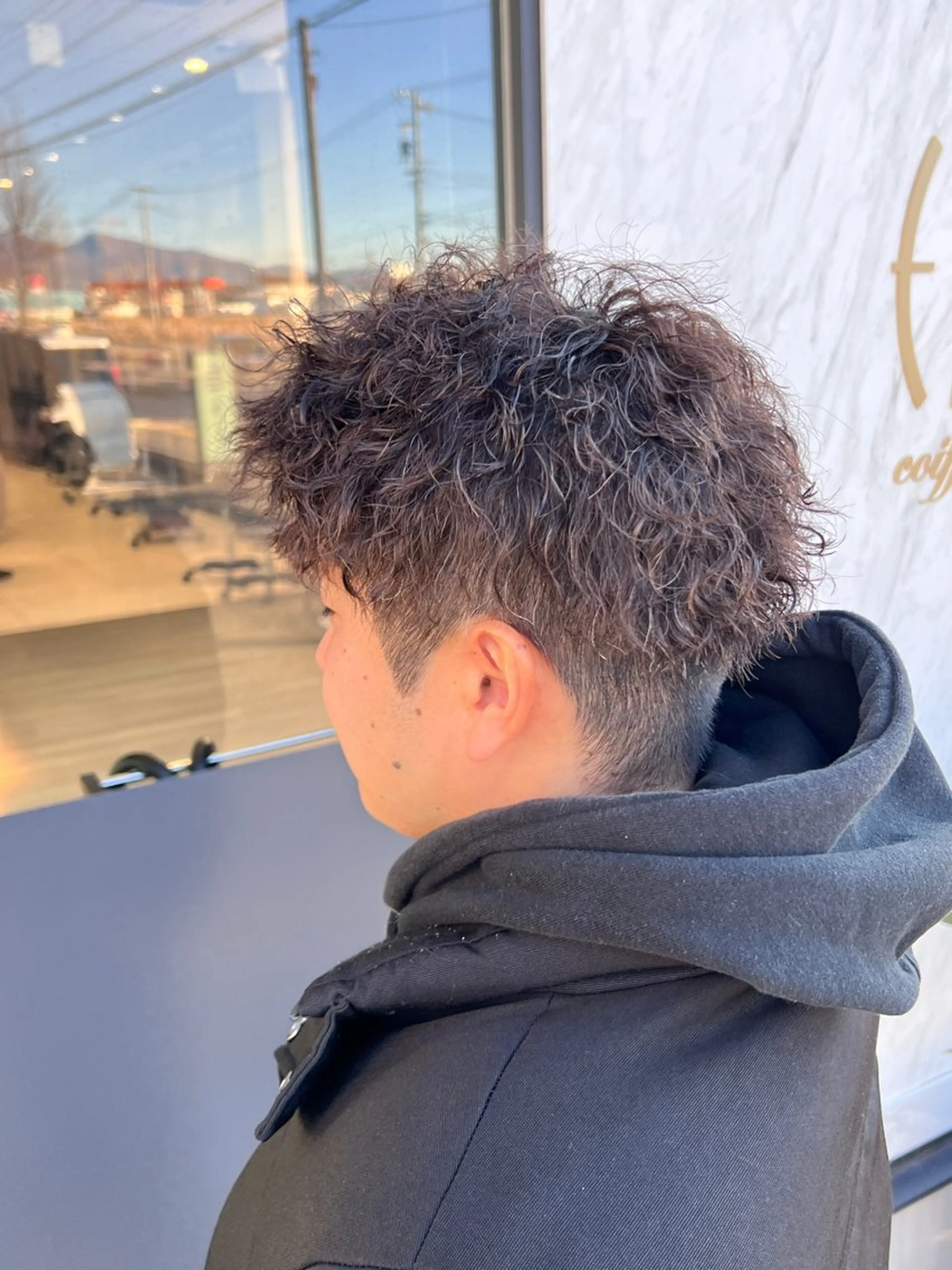 パーマ メンズ 志田 ほん/ メンズパーマのヘアスタイル