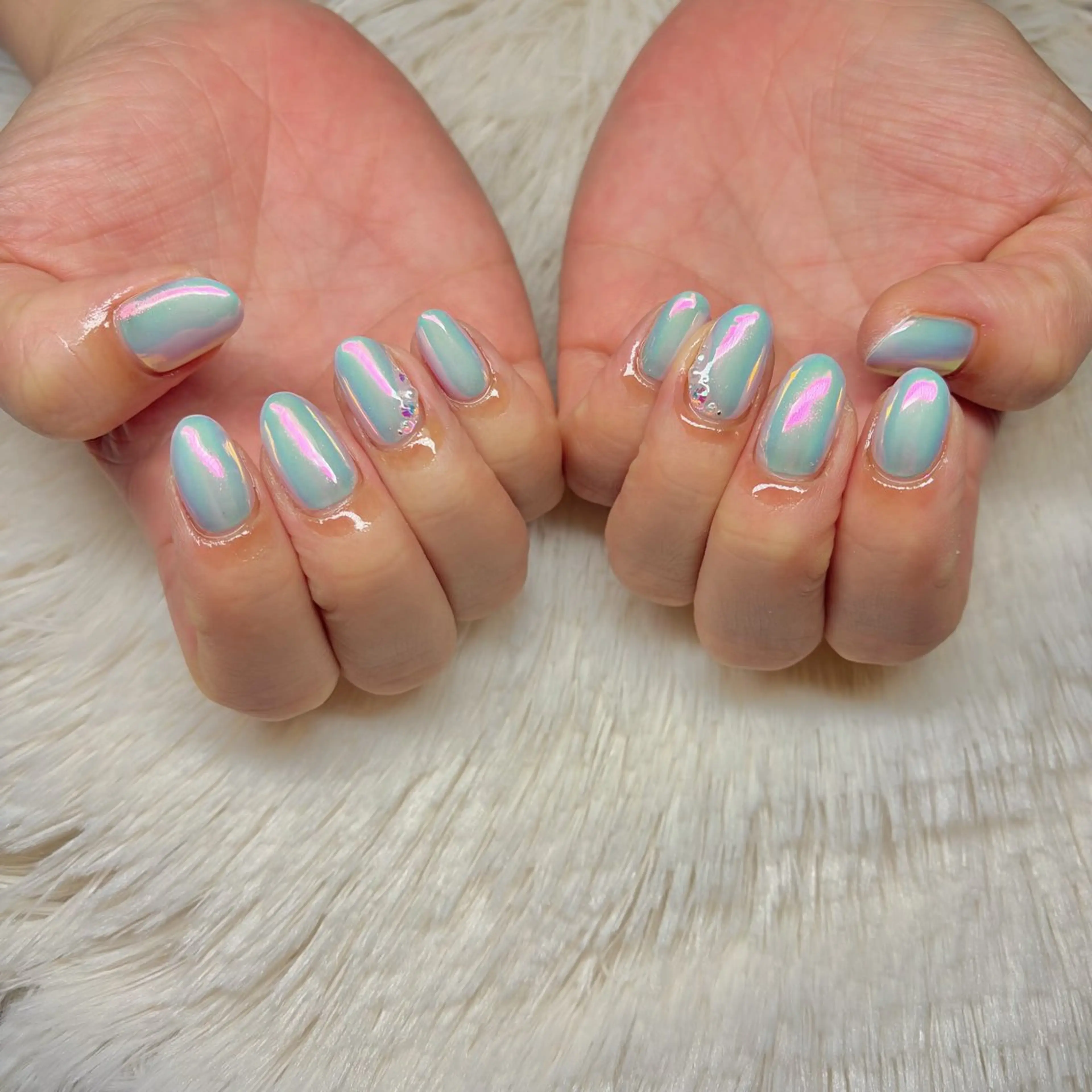 ネイル オーロラネイル 森下 遥のネイルデザイン
