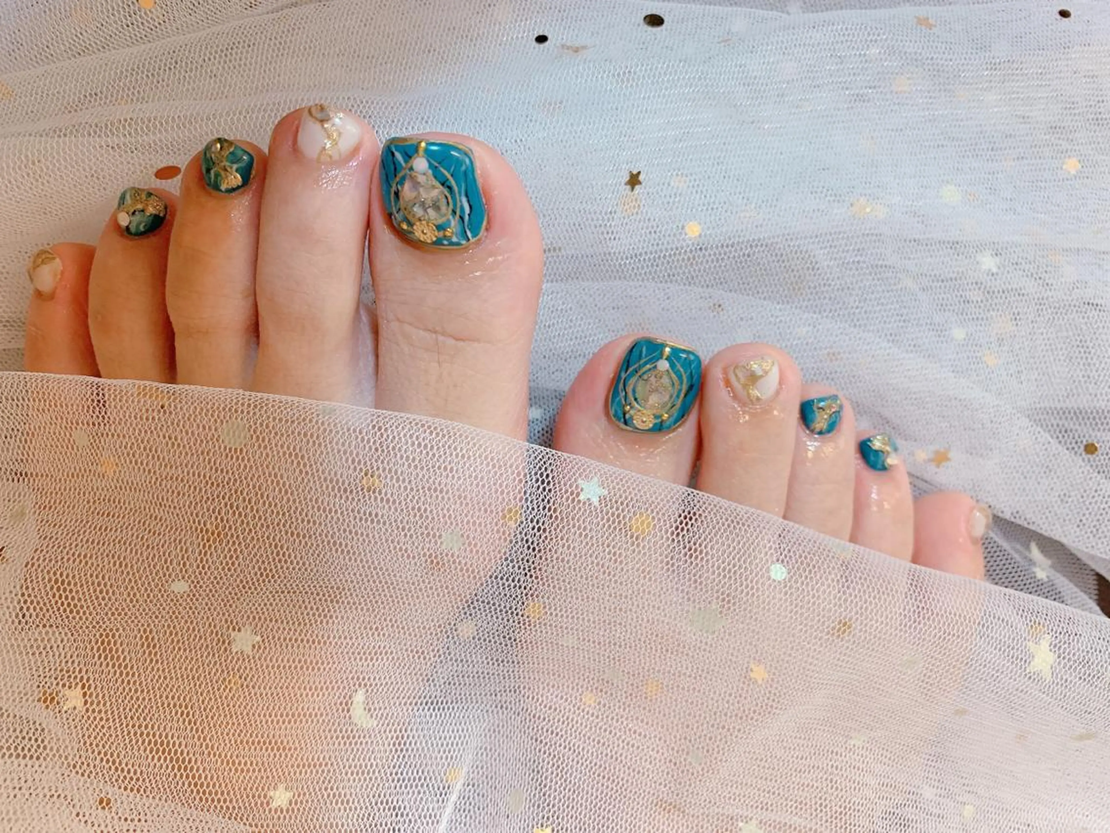 ネイル MiKi Nai池袋 長さだし得意のネイルデザイン