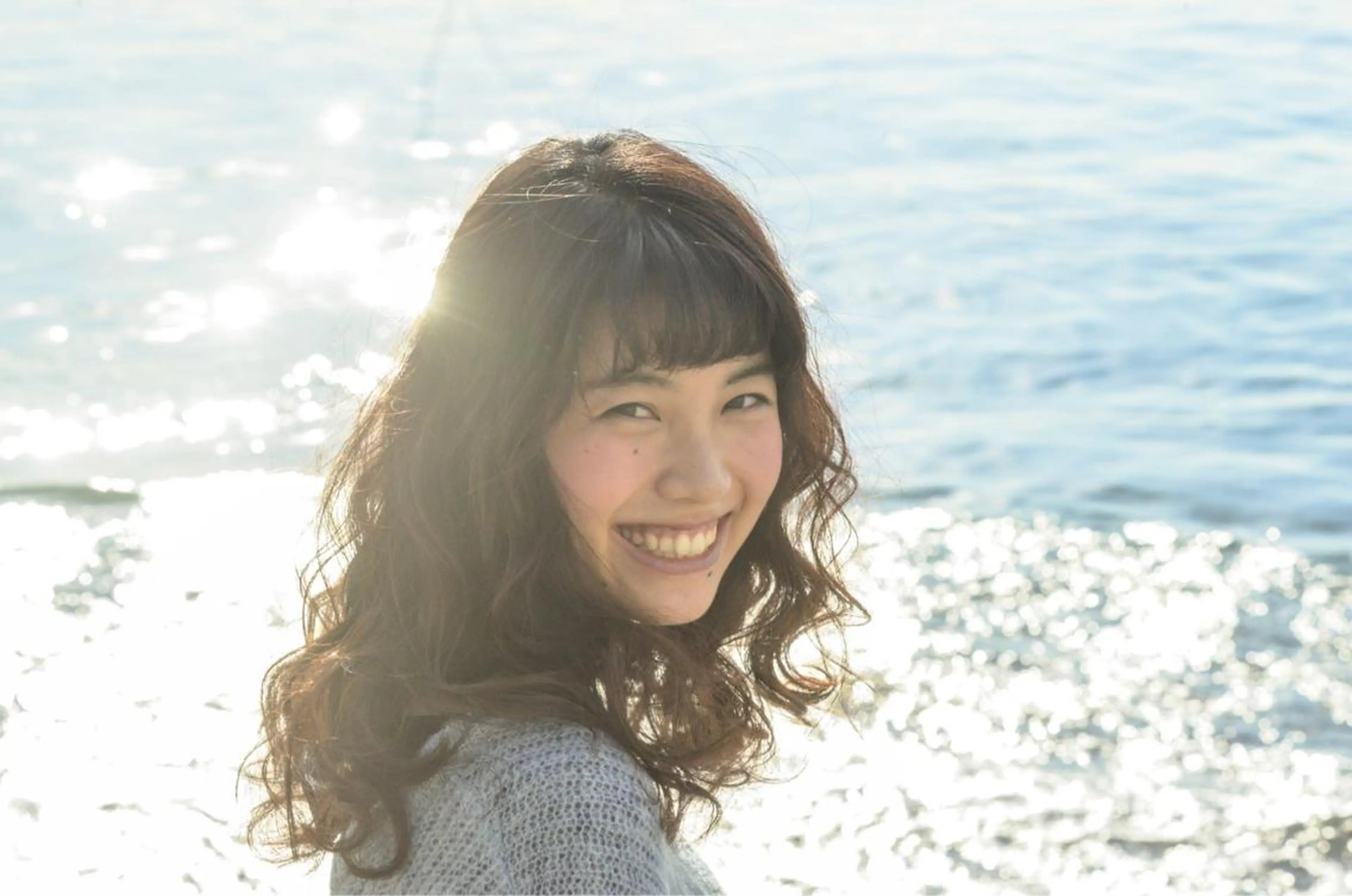 ミディアム 相原 瞳のヘアスタイル