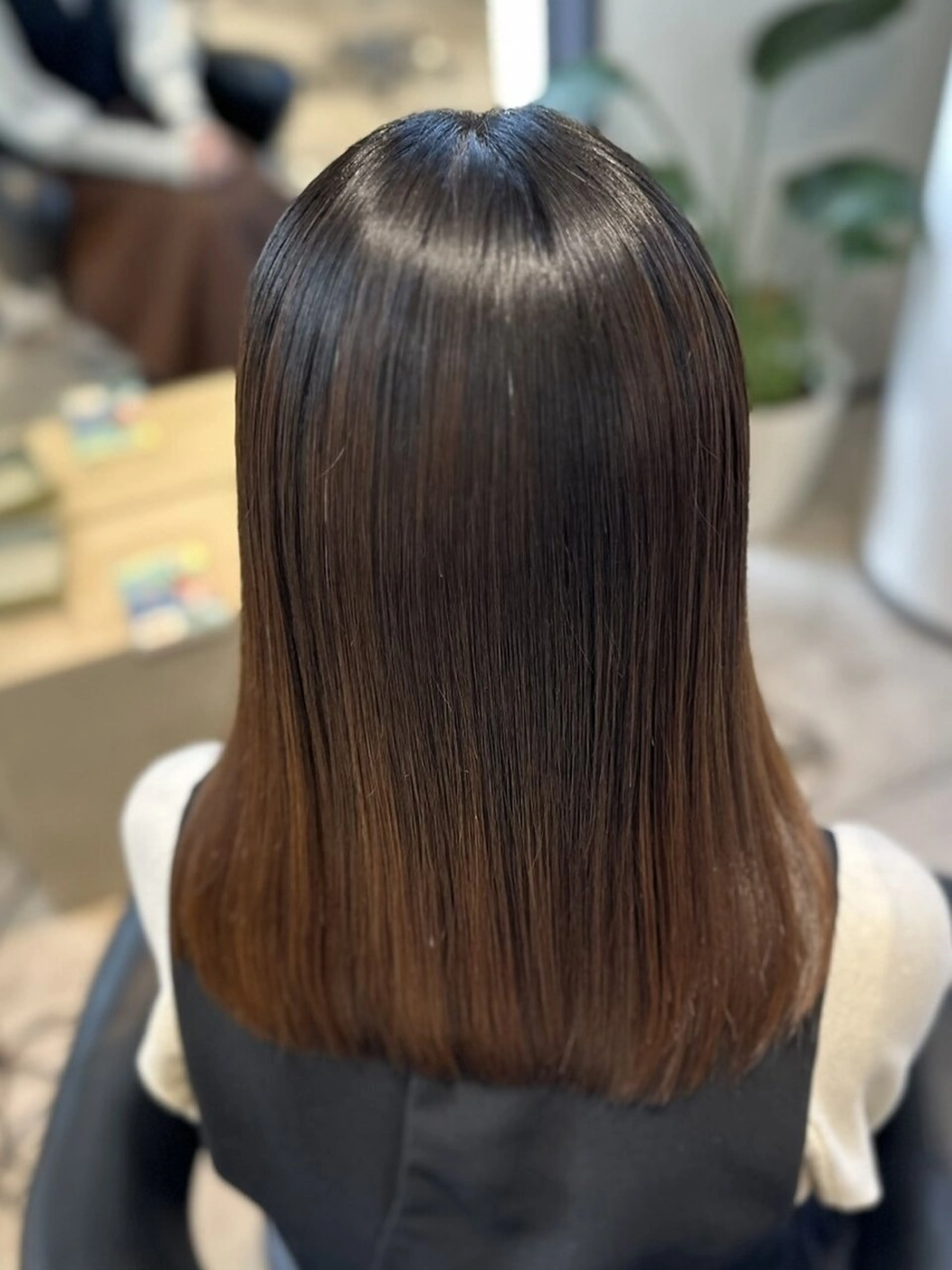 セミロング 縮毛矯正 トリートメント 美髪矯正🫧艶髪特化 🫧関口太郎のヘアスタイル