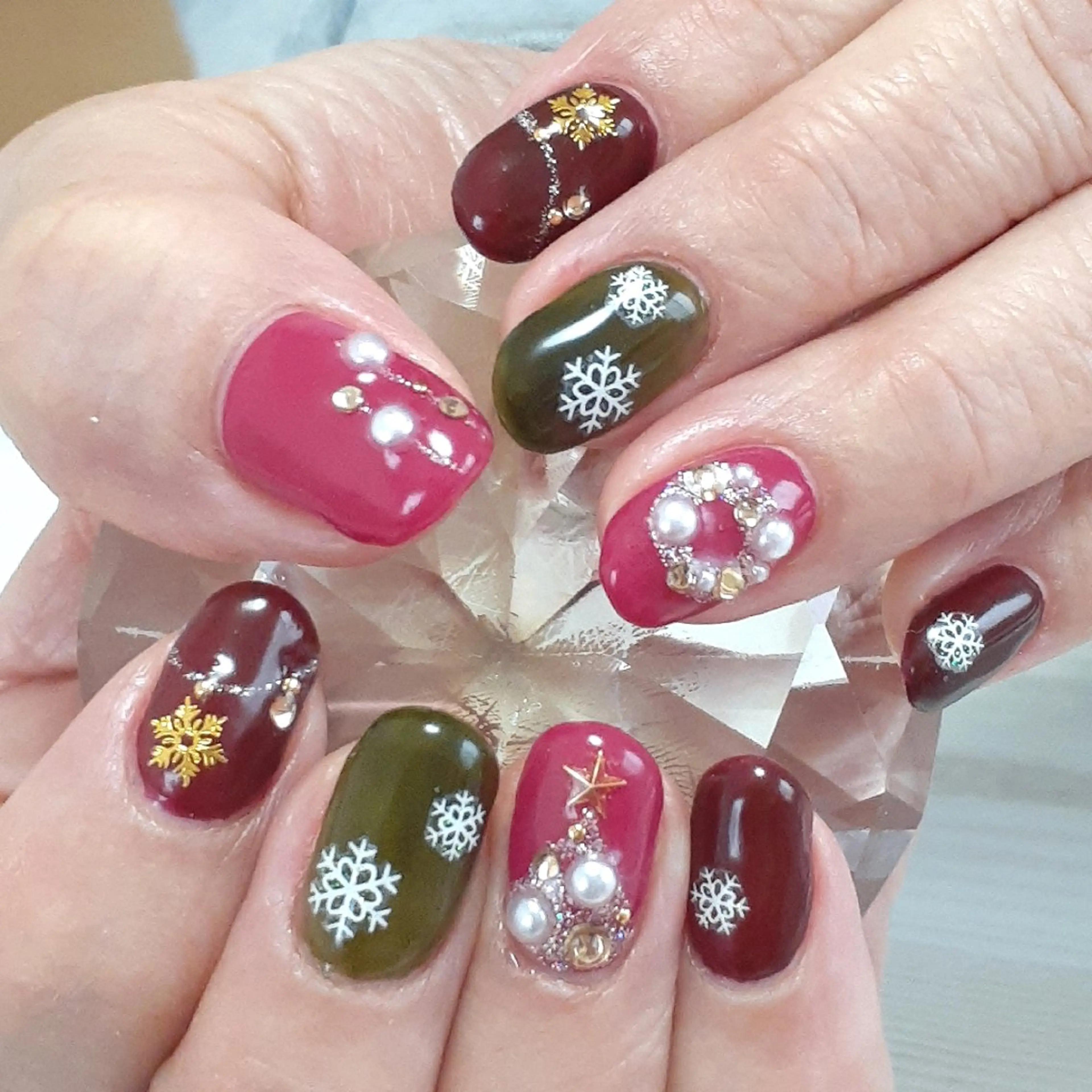 ネイル キラキラネイル 冬ネイル クリスマス ハンドネイル 池元 真由美のネイルデザイン