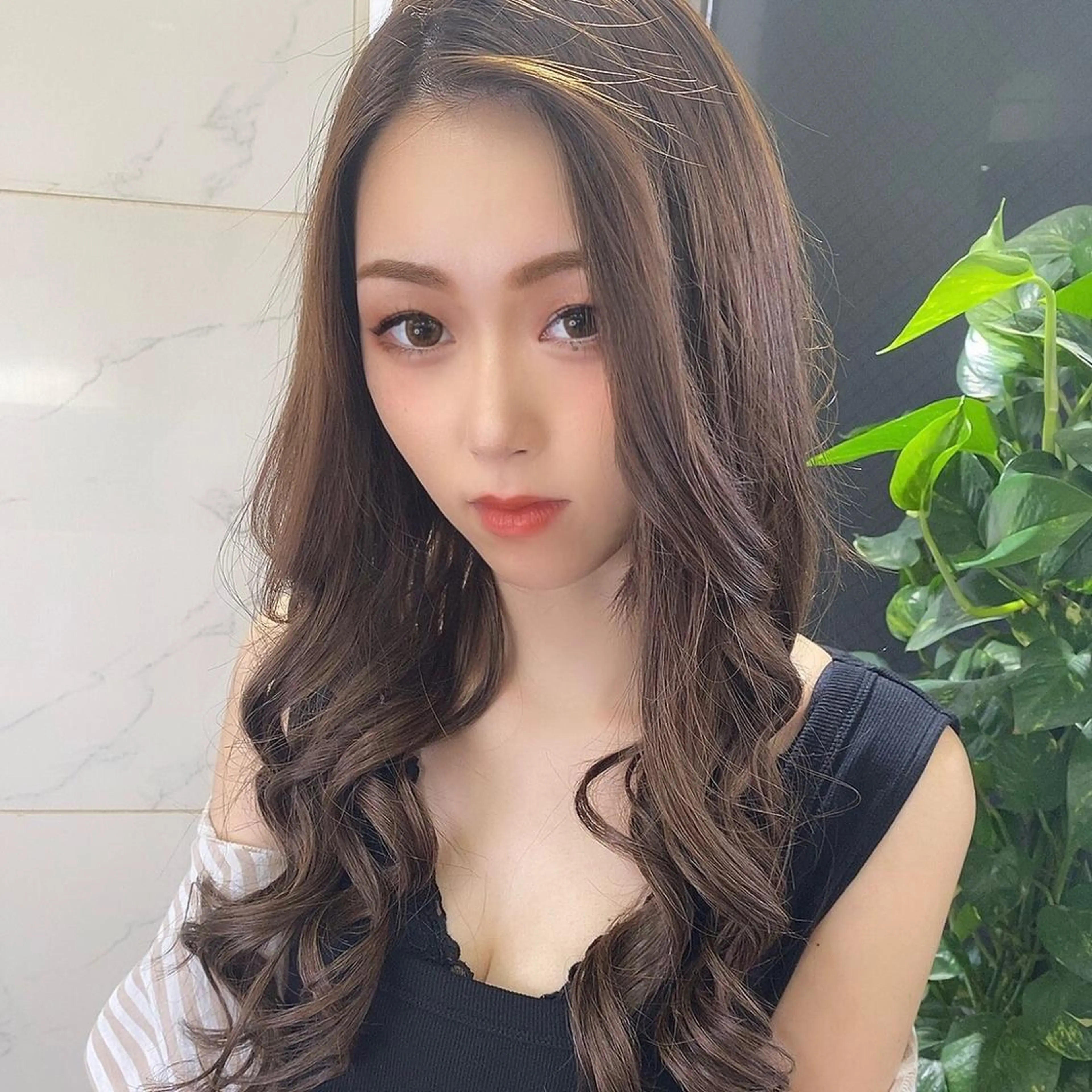 ロング カラー ヘアカラー エクステ シールエクステ特化 ハイトーン、NANAのヘアスタイル