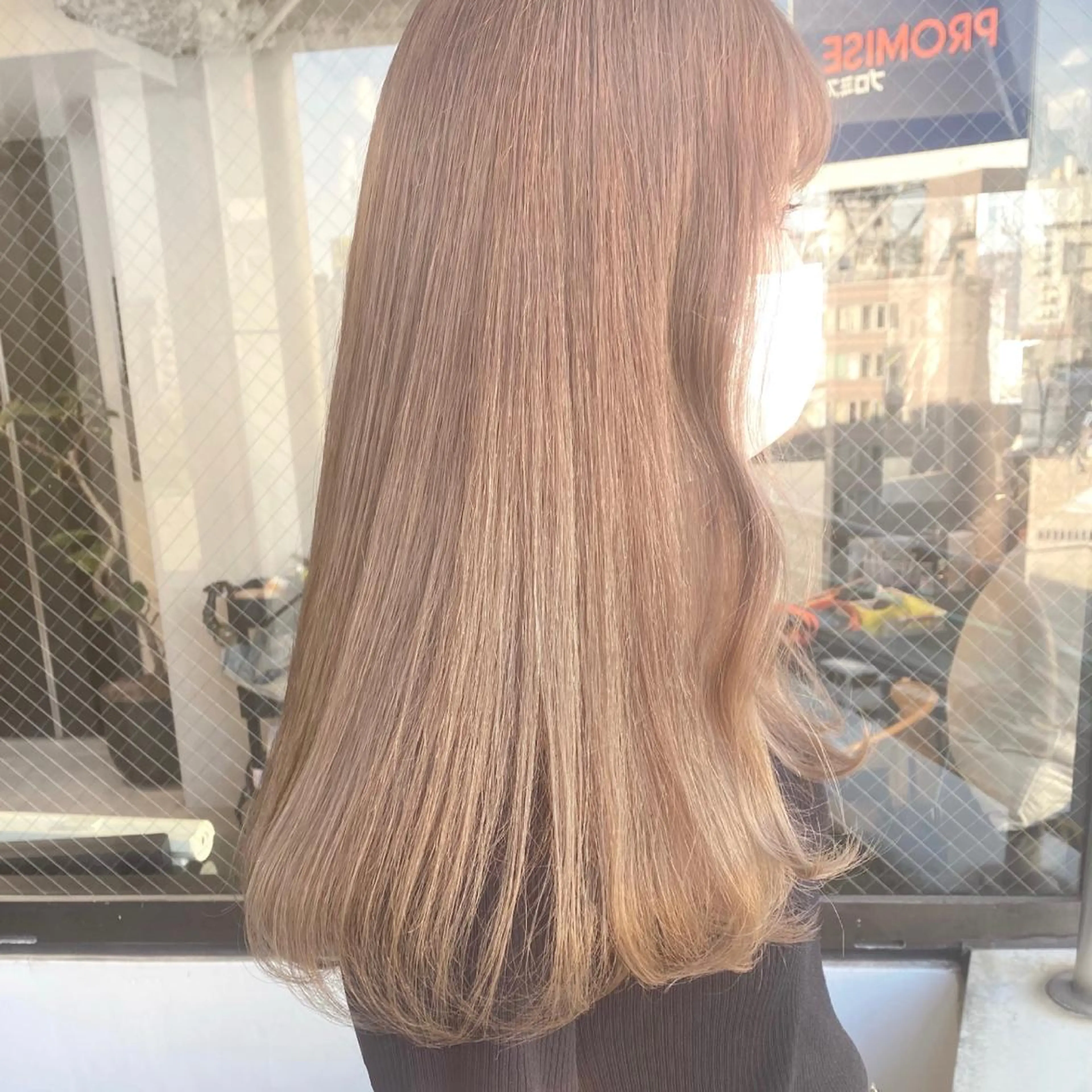 ロング カラー ブリーチ ブラウンカラー チョコレートブラウン オレンジ ピンクカラー chlom所属・🌱大人ハイトーン RENのヘアスタイル