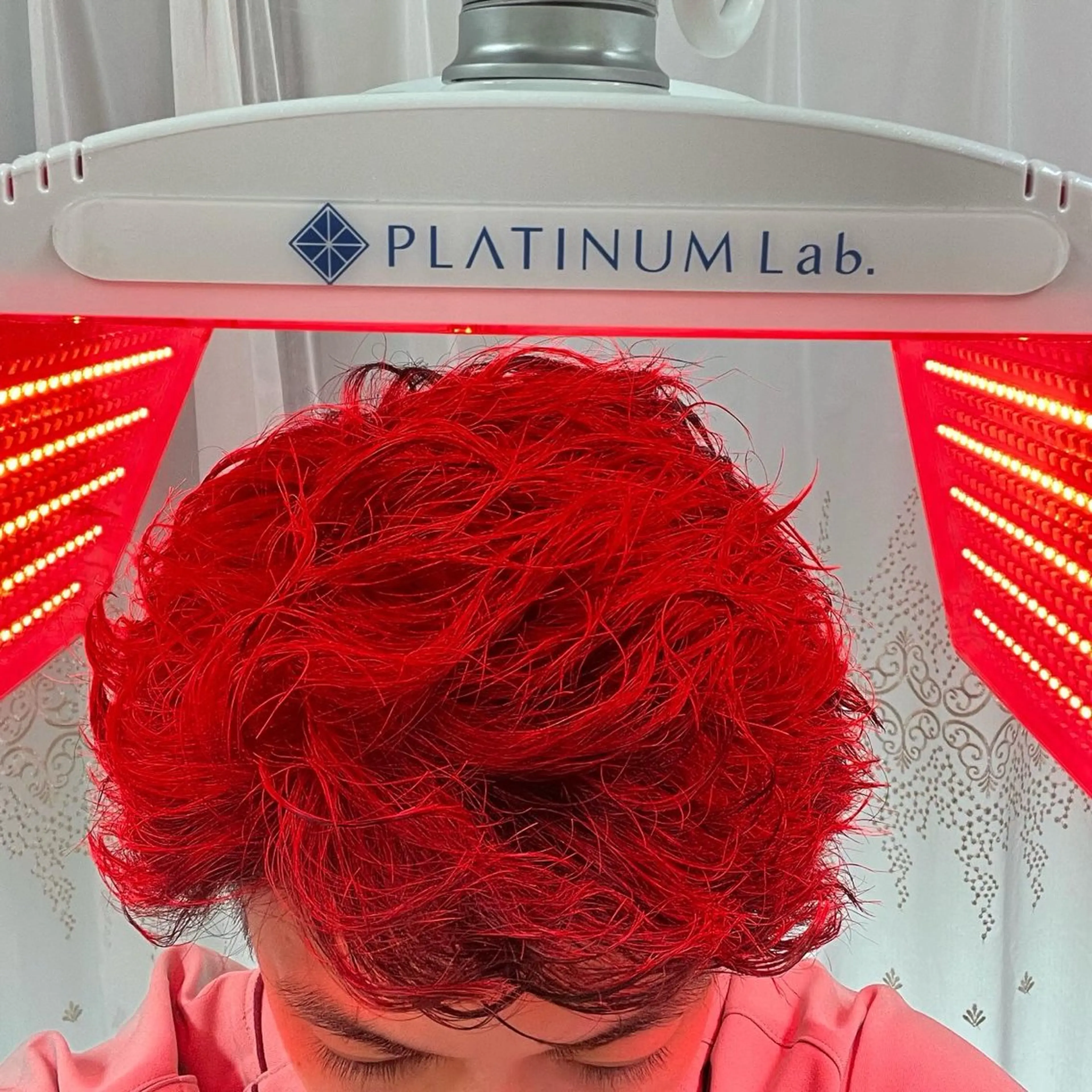 【ハリコシのある美髪へ】ヘアエステ(赤色LED+高機能頭皮美容液)30分の写真