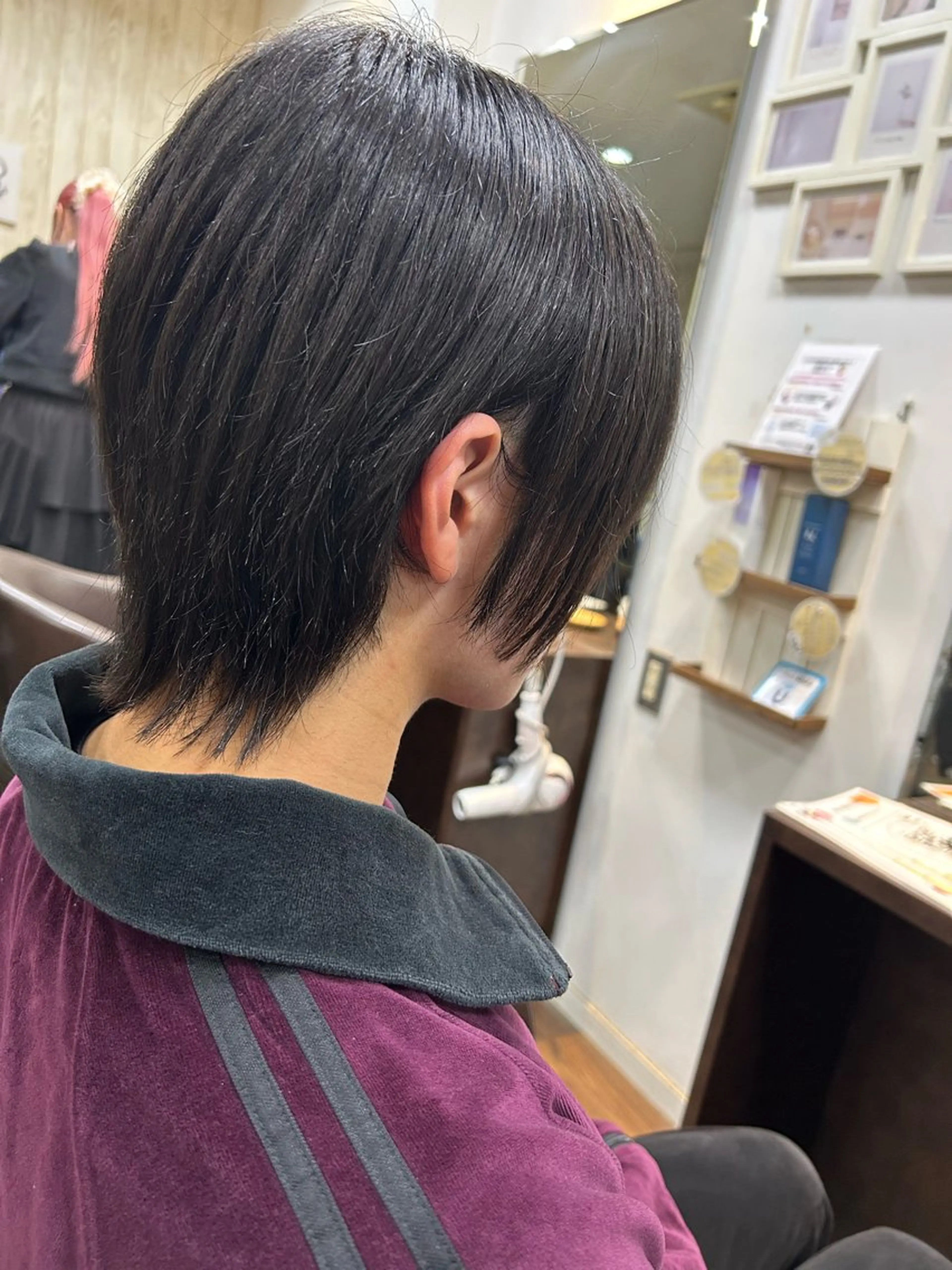 ショート ショートヘア ウルフカット 今村公介 ブリーチ特化、派手髪のヘアスタイル