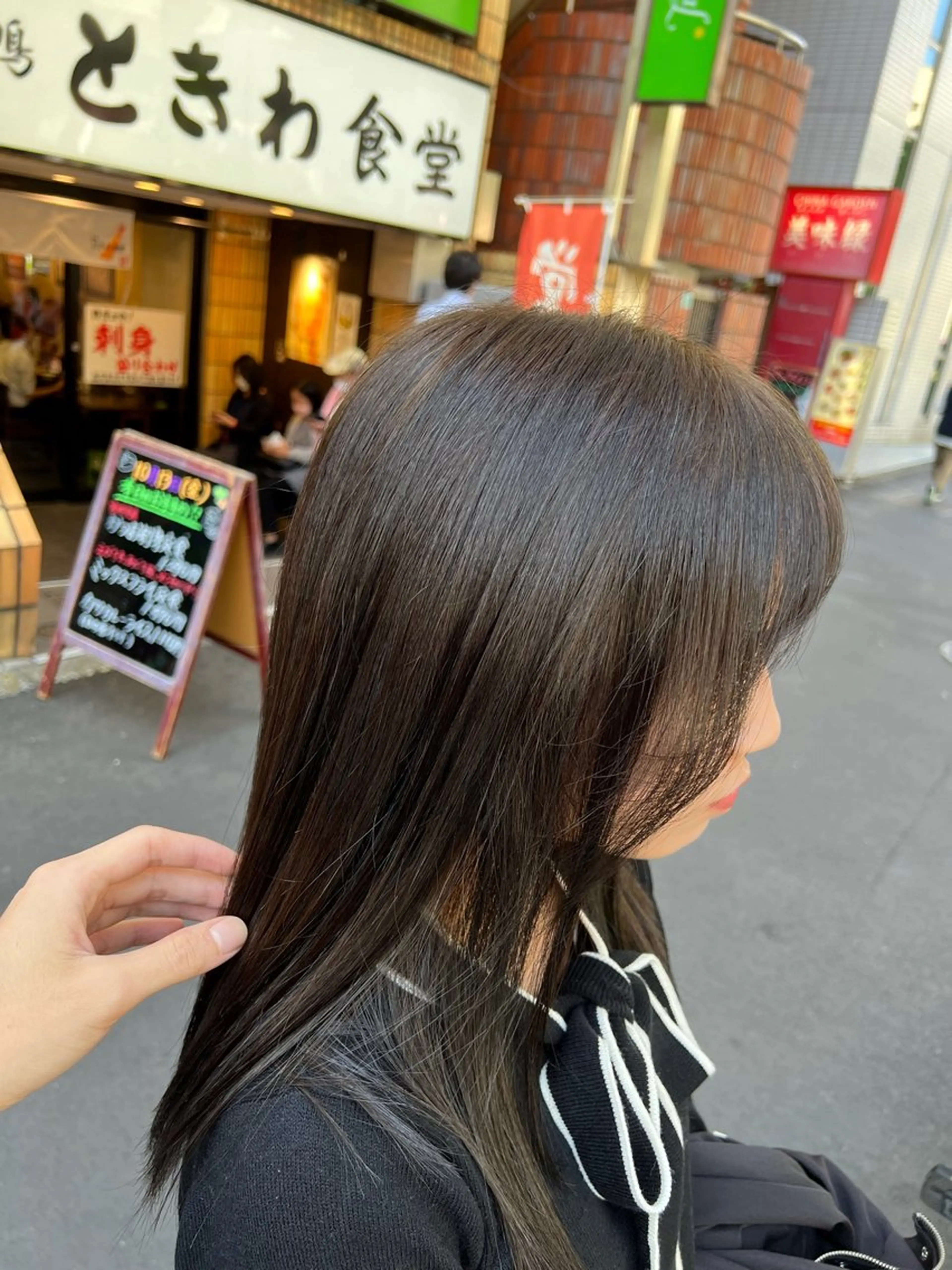 セミロング カラー ヘアカラー 【髪質改善/縮毛矯正 /カラー】ホサカのヘアスタイル