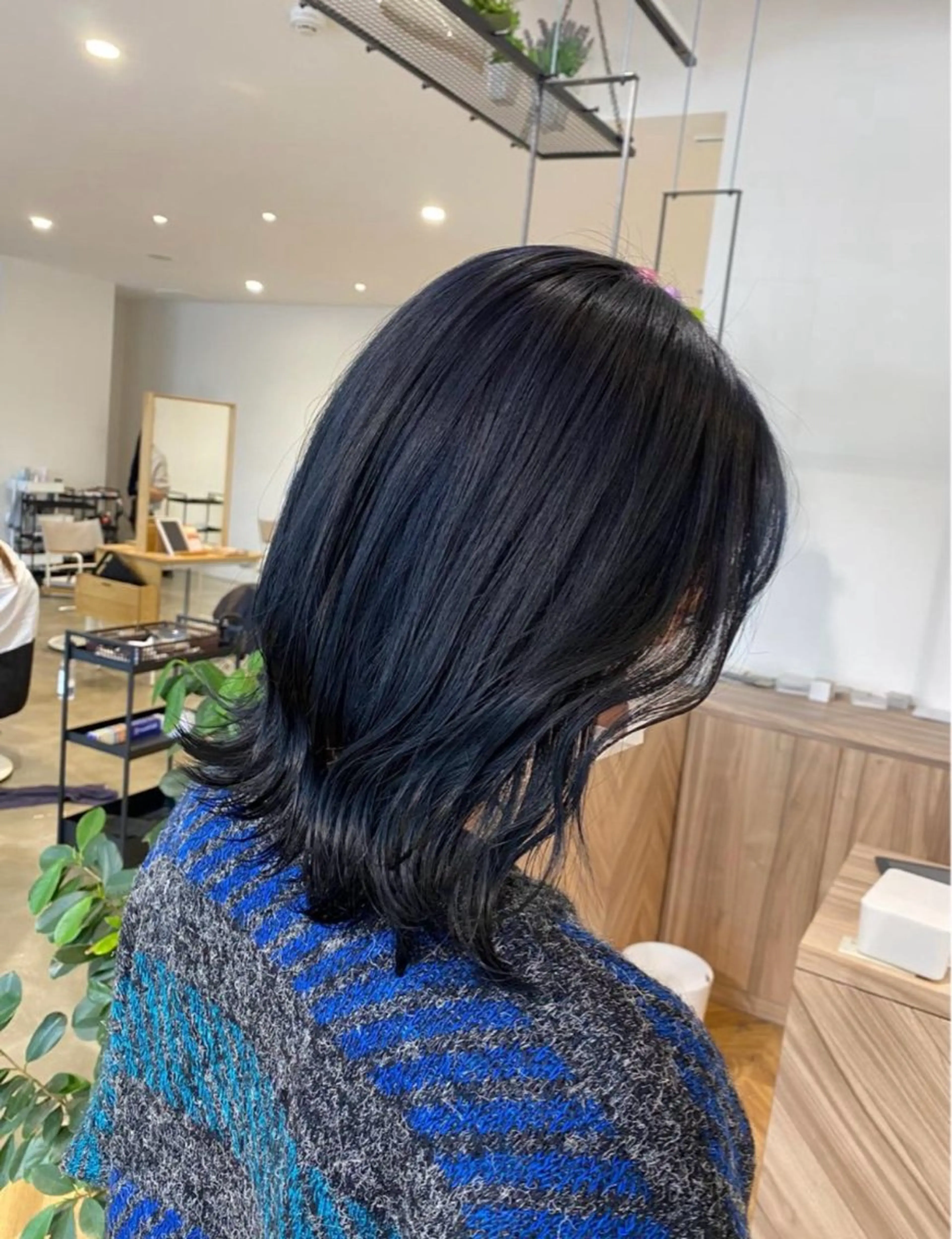 [破格30%オフ]                                           カット+艶カラーの写真