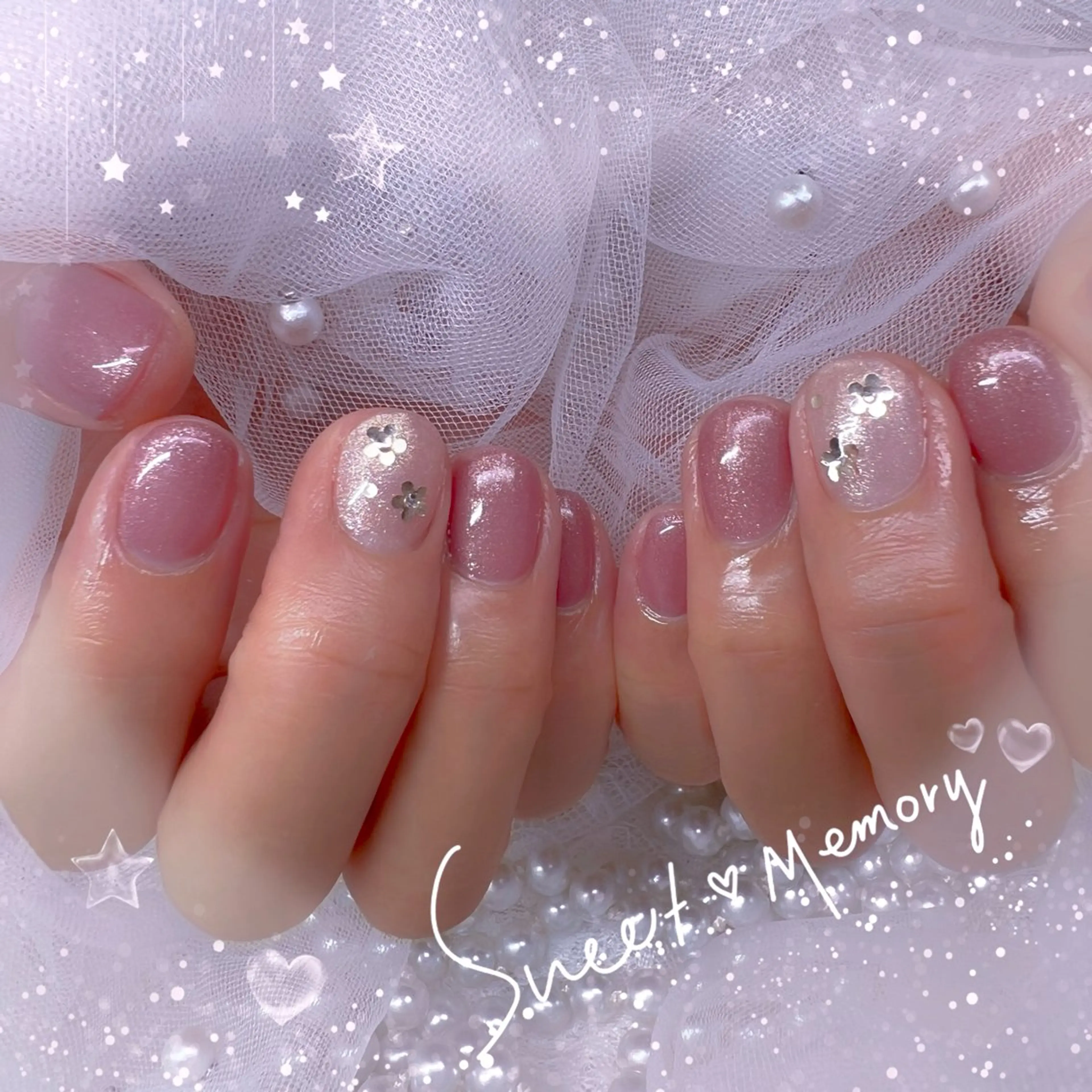 ネイル チークネイル フレンチネイル ガーリー ガラスフレンチ グラデーション ハンドネイル Chill Nailsalonのネイルデザイン