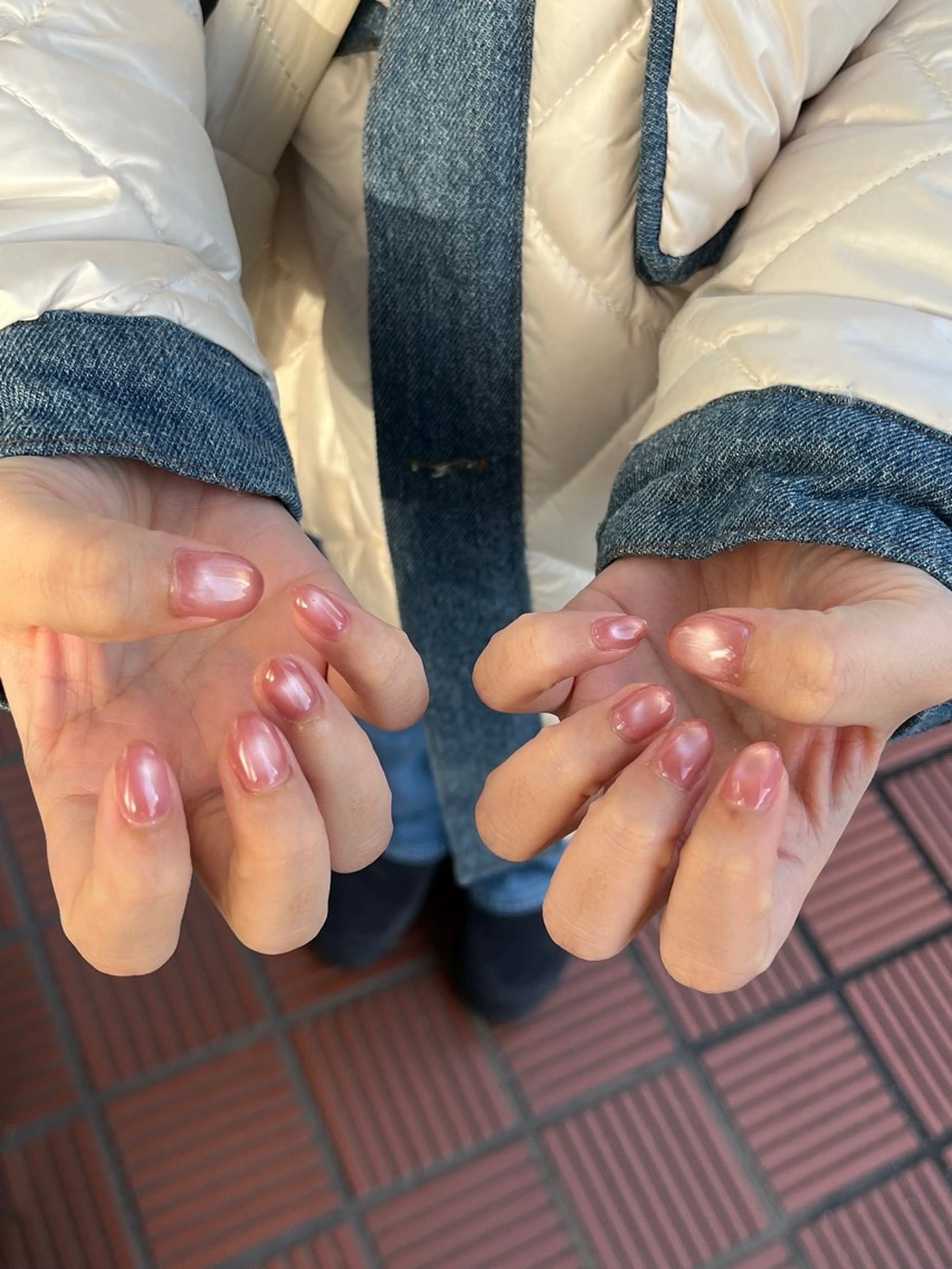 ネイル マグネットネイル ピンク schon 🎀saraのネイルデザイン