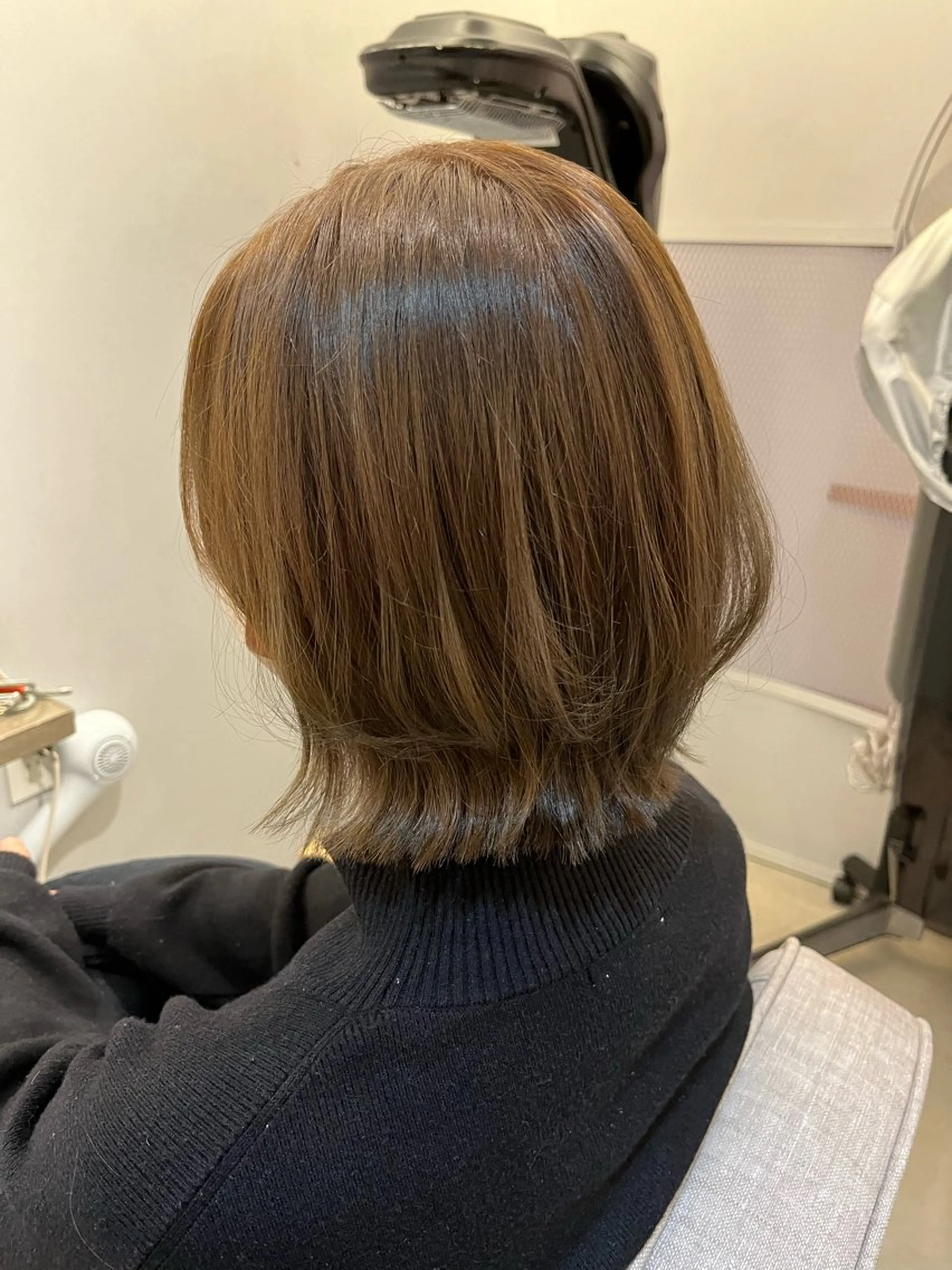 セミロング 廣岡 采音のヘアスタイル