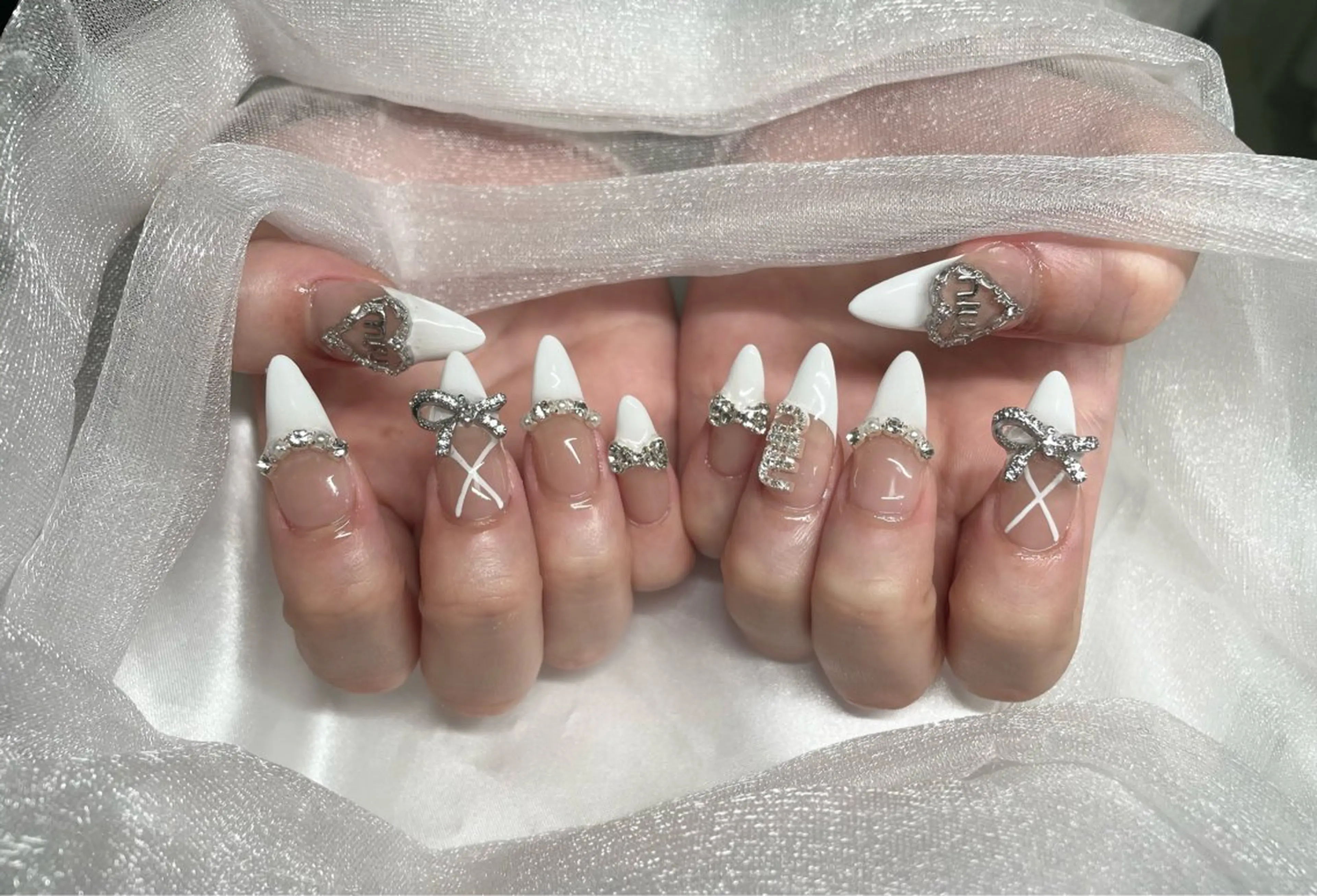 ネイル ハンドネイル Roi〈ロワ〉 Minakoのネイルデザイン