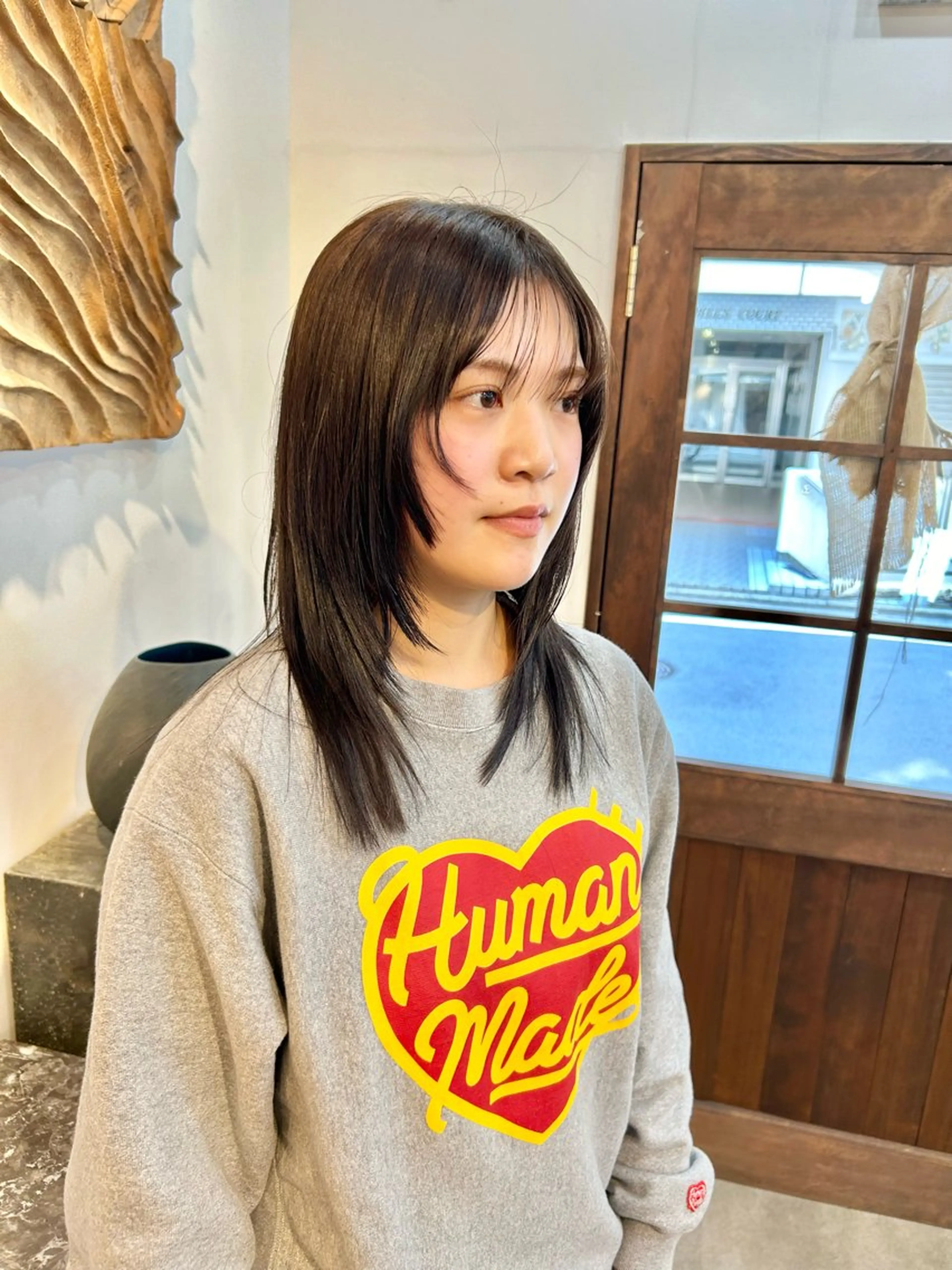 セミロング カラー カット ヘアカラー トリートメント LEB所属・下河 宗太のヘアスタイル