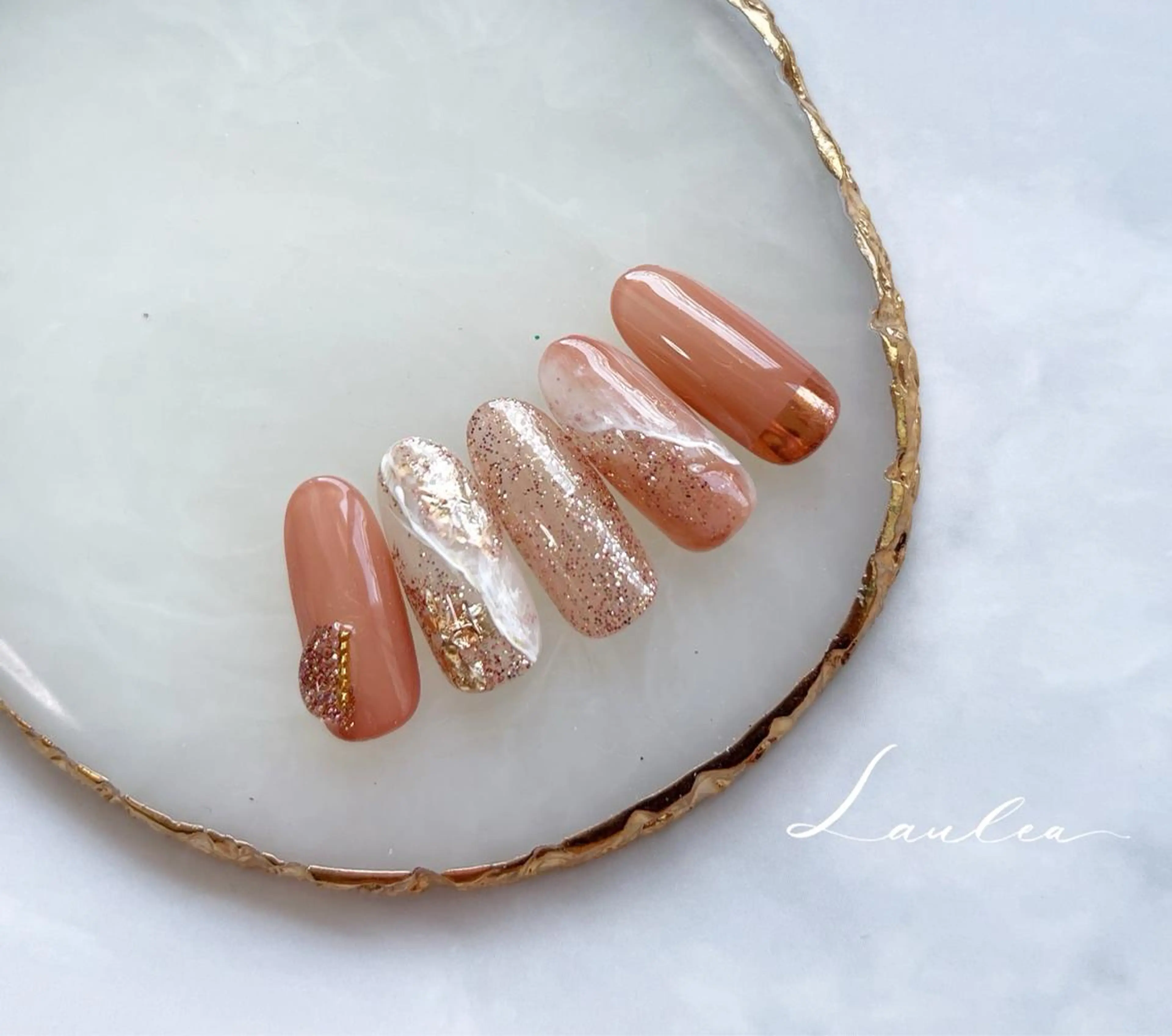 ネイル ラメ(グリッター) 大理石ネイル(マーブル) ミラーネイル ニュアンスネイル 夏ネイル ハンドネイル nail salon Lauleaのネイルデザイン