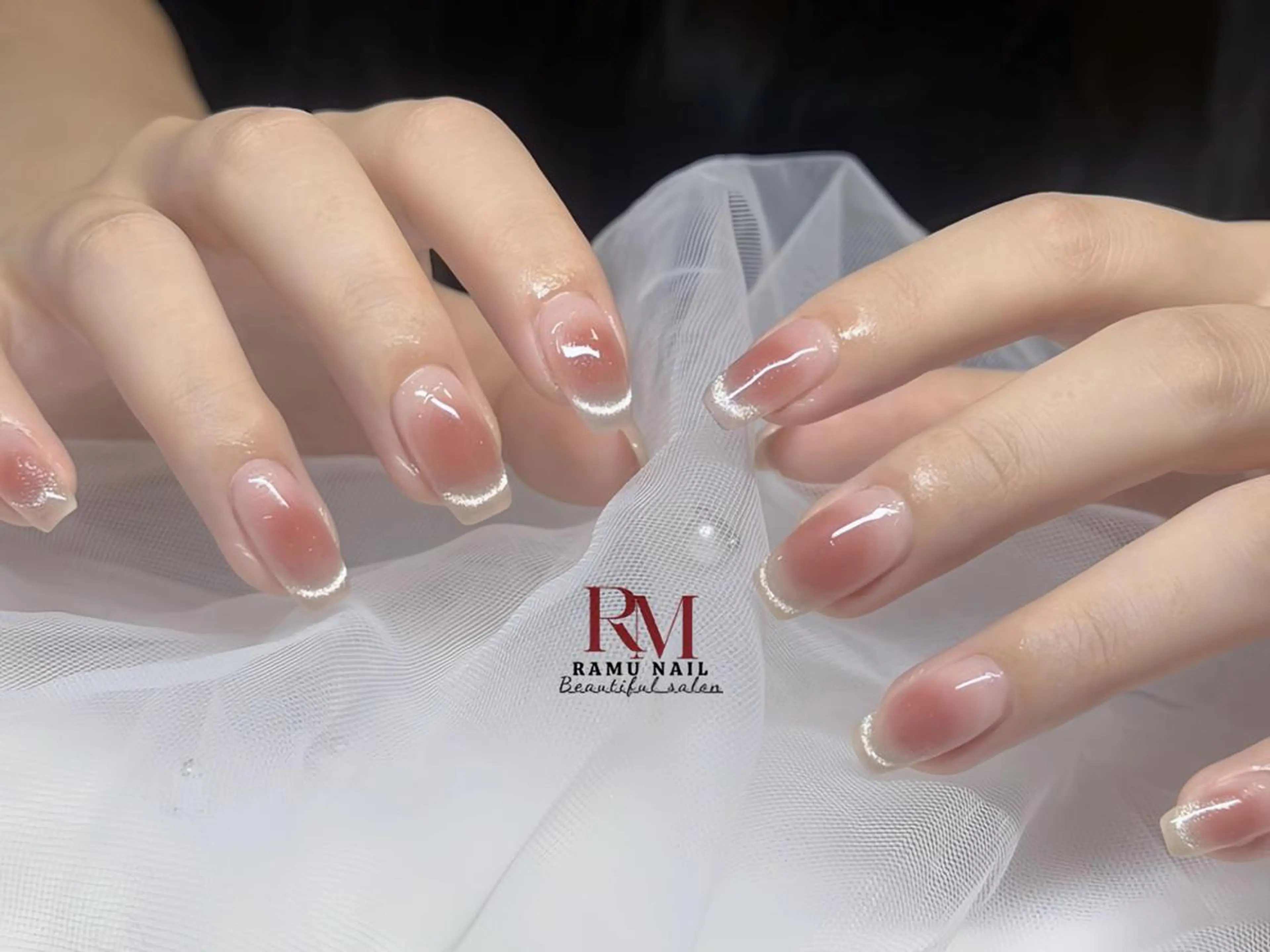 ネイル アートネイル チークネイル 長さ出し フレンチネイル グラデーション ハンドネイル RAMU_Nail 池袋店のネイルデザイン