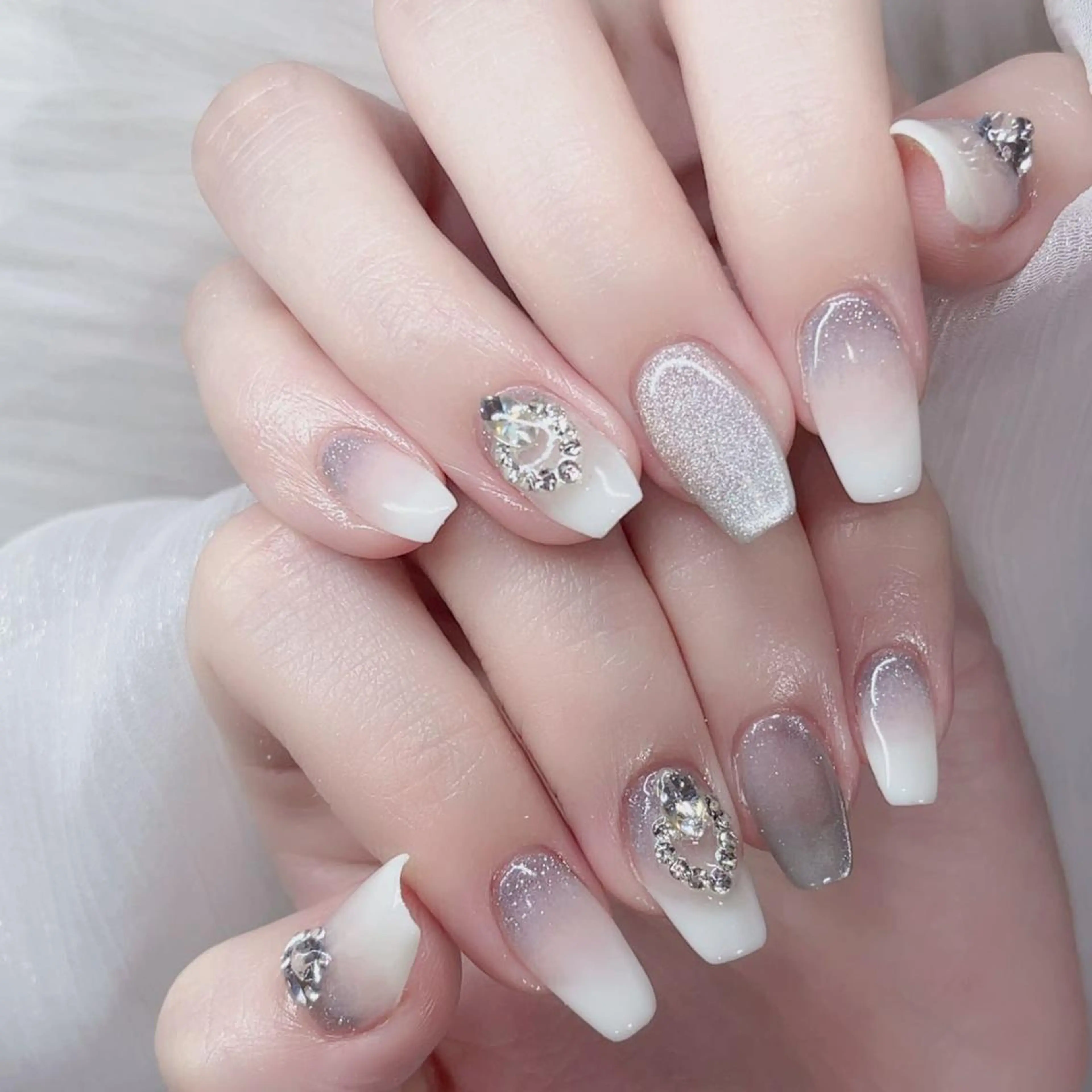 ネイル ネイルチップ Queens PUPUのネイルデザイン