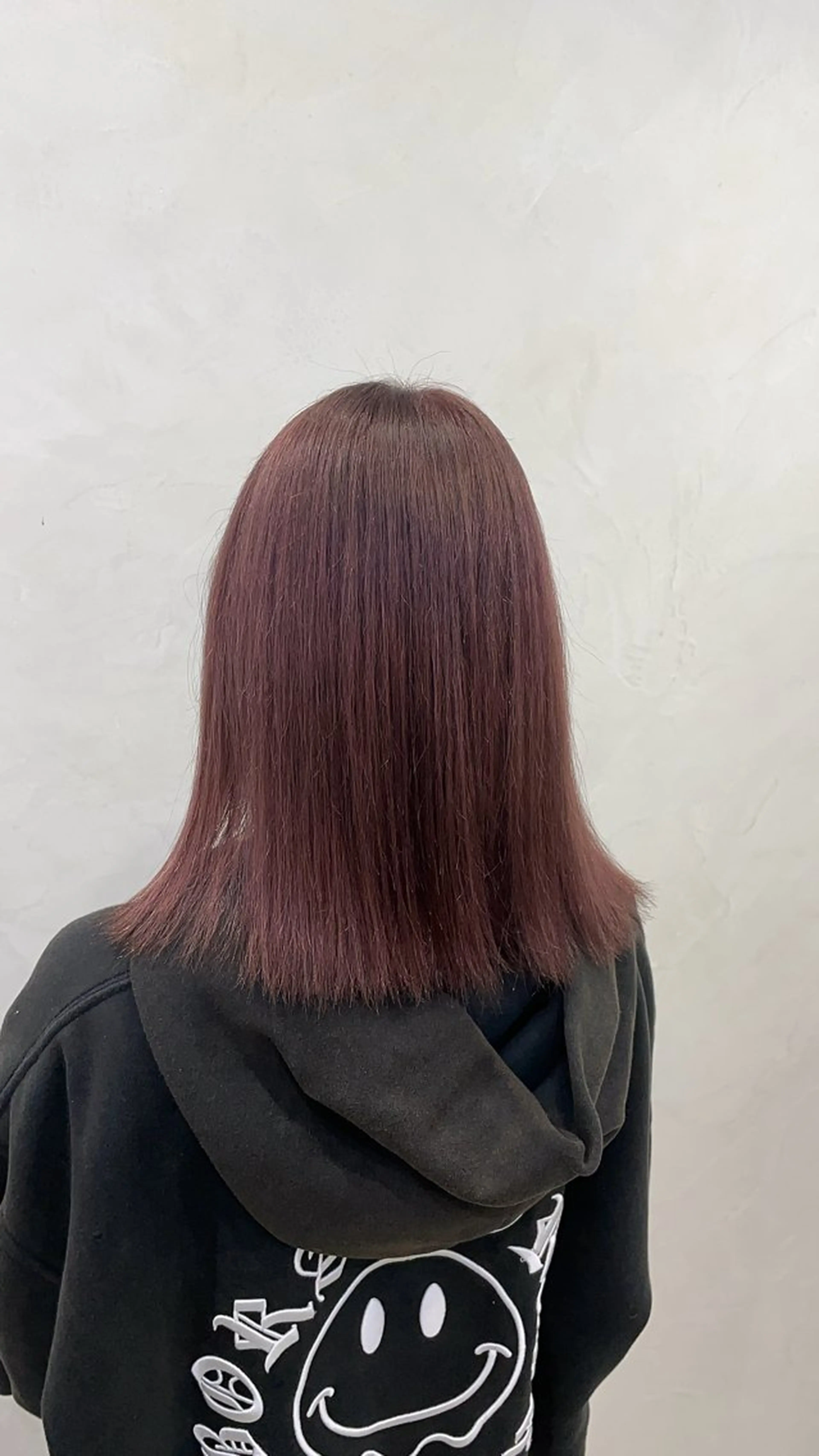 セミロング カラー ブラウンカラー ピンクカラー ピンクブラウン 宍戸 秀斗のヘアスタイル