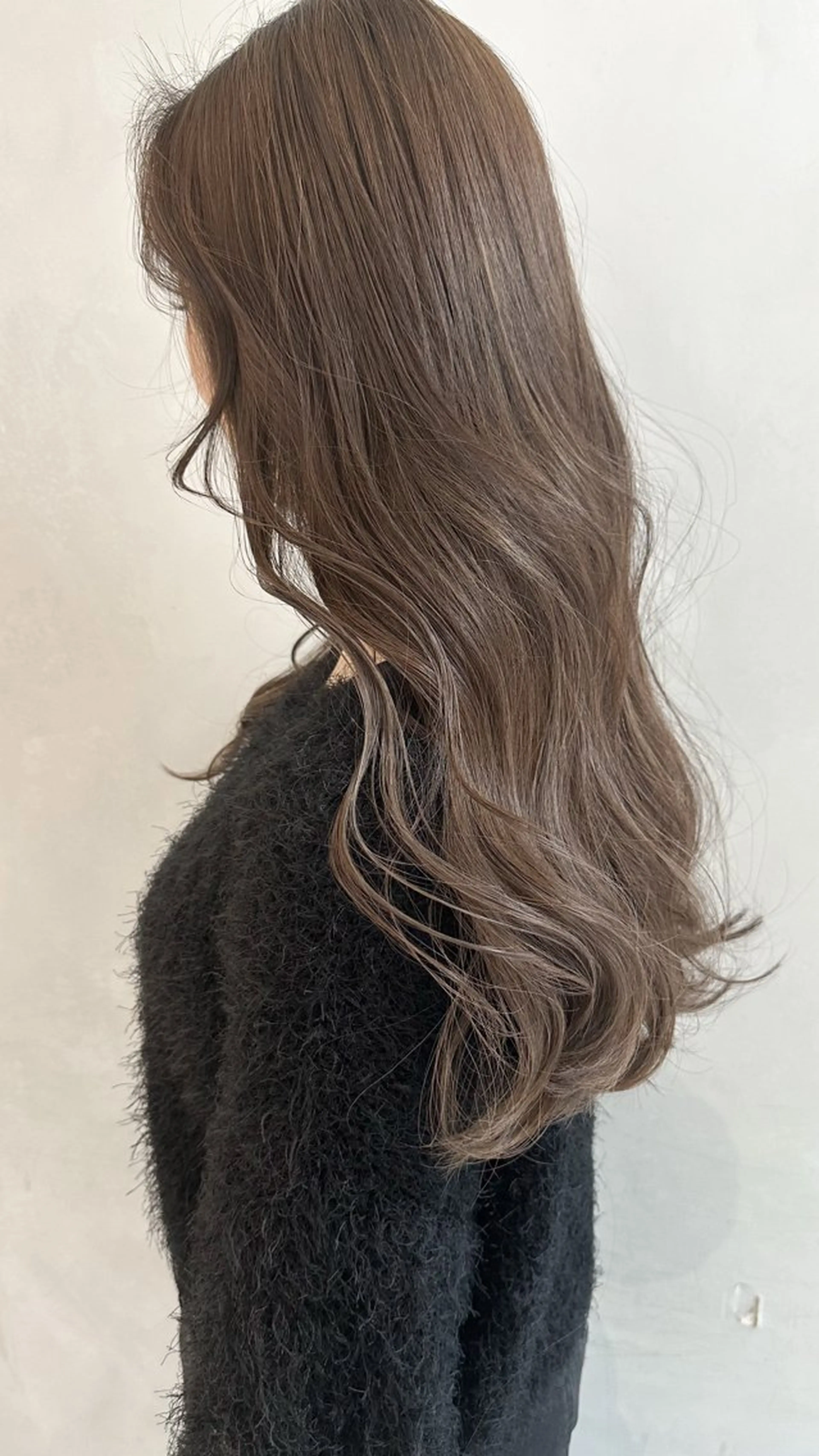 ロング カット ヘアカラー トリートメント ヘアセット ブリーチなしで透明感 艶カラー【Ryo】のヘアスタイル